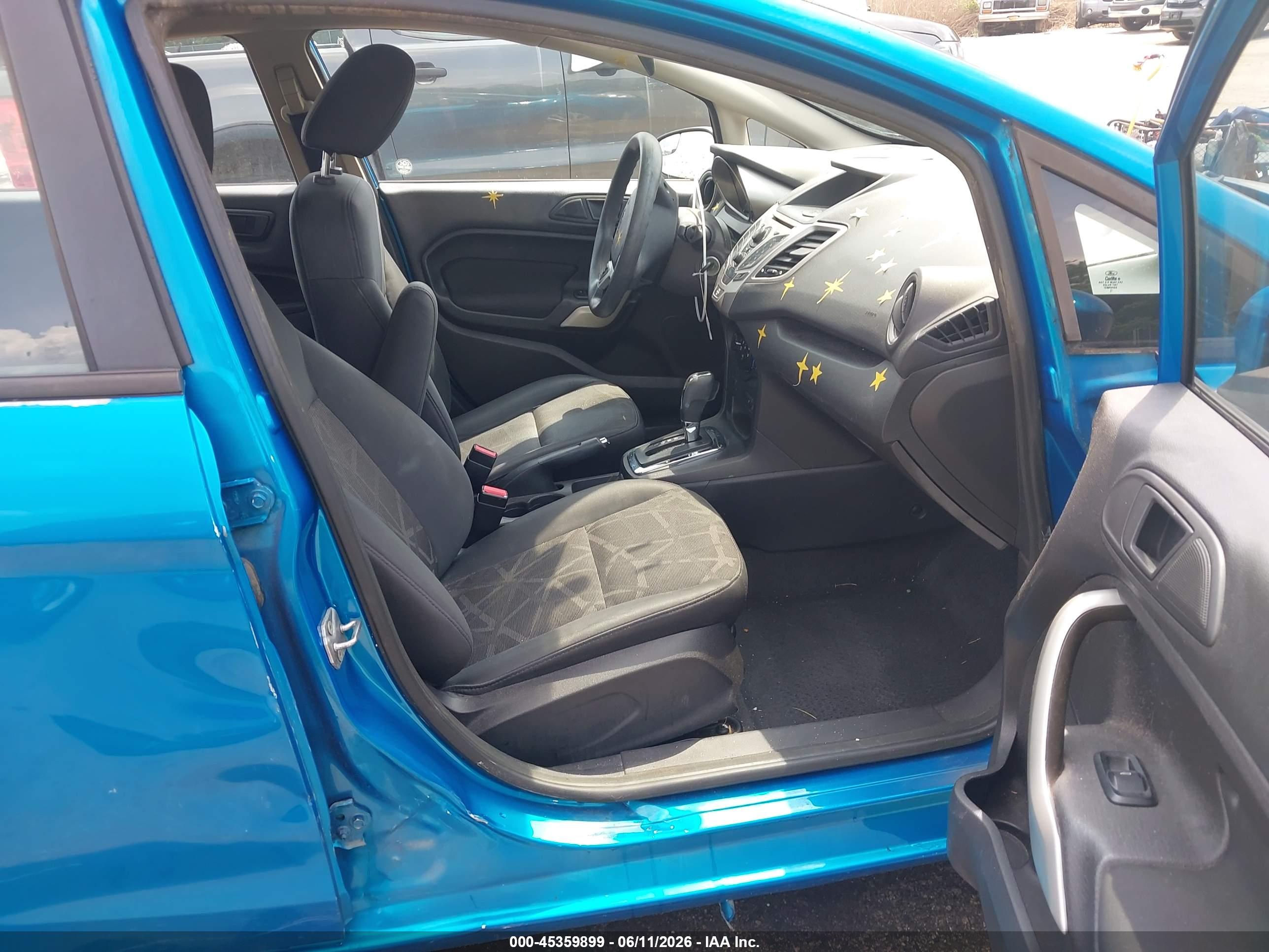FORD FIESTA image 5