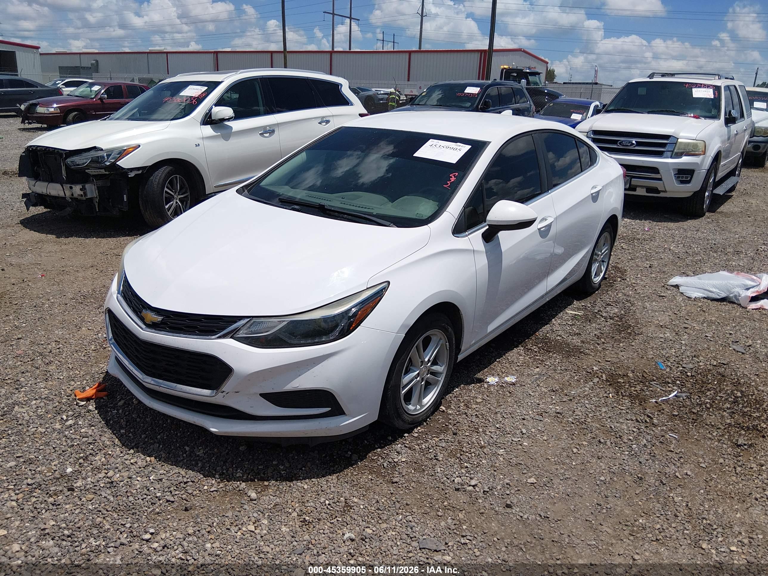 CHEVROLET CRUZE image 2