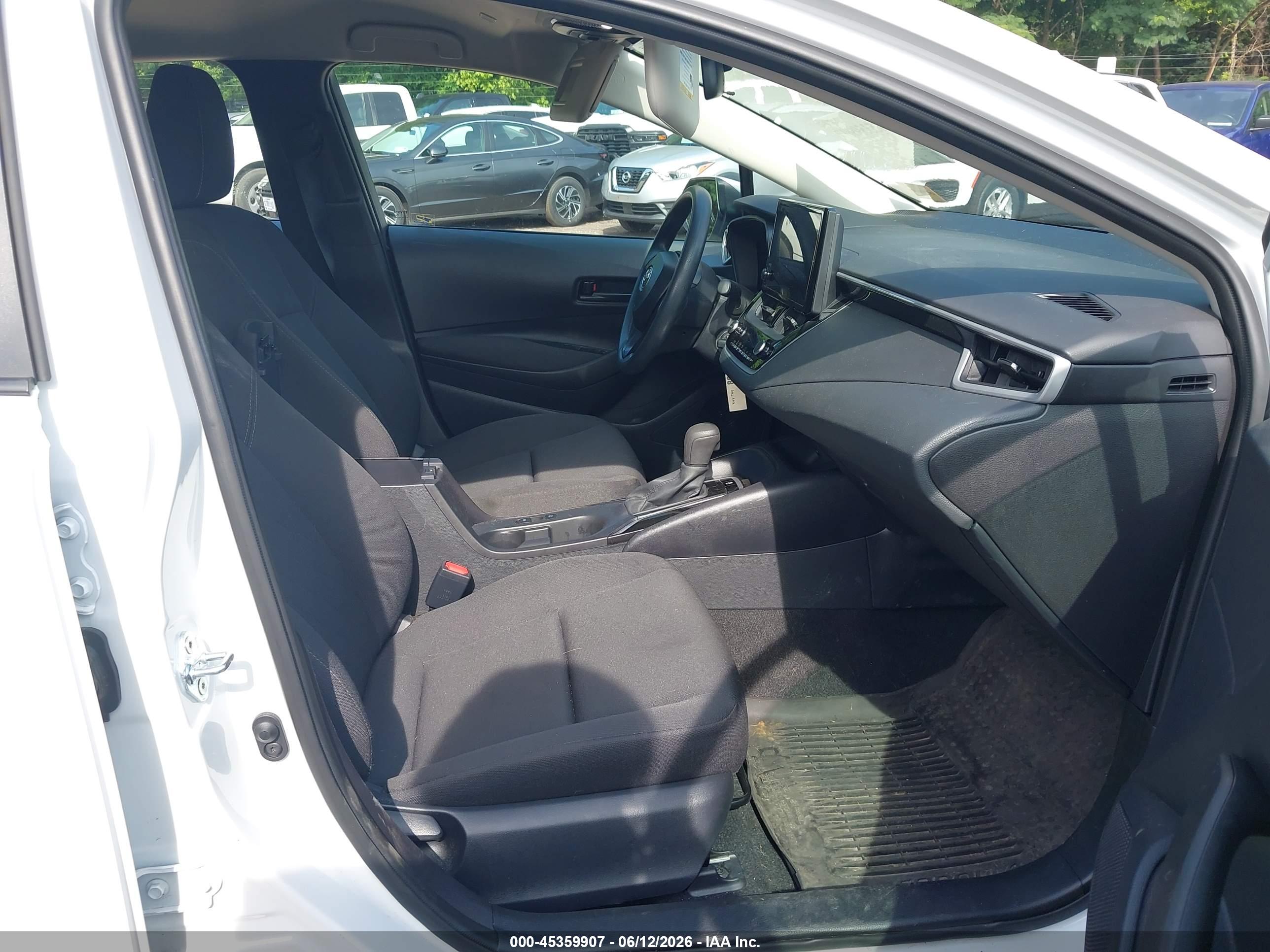TOYOTA COROLLA image 5