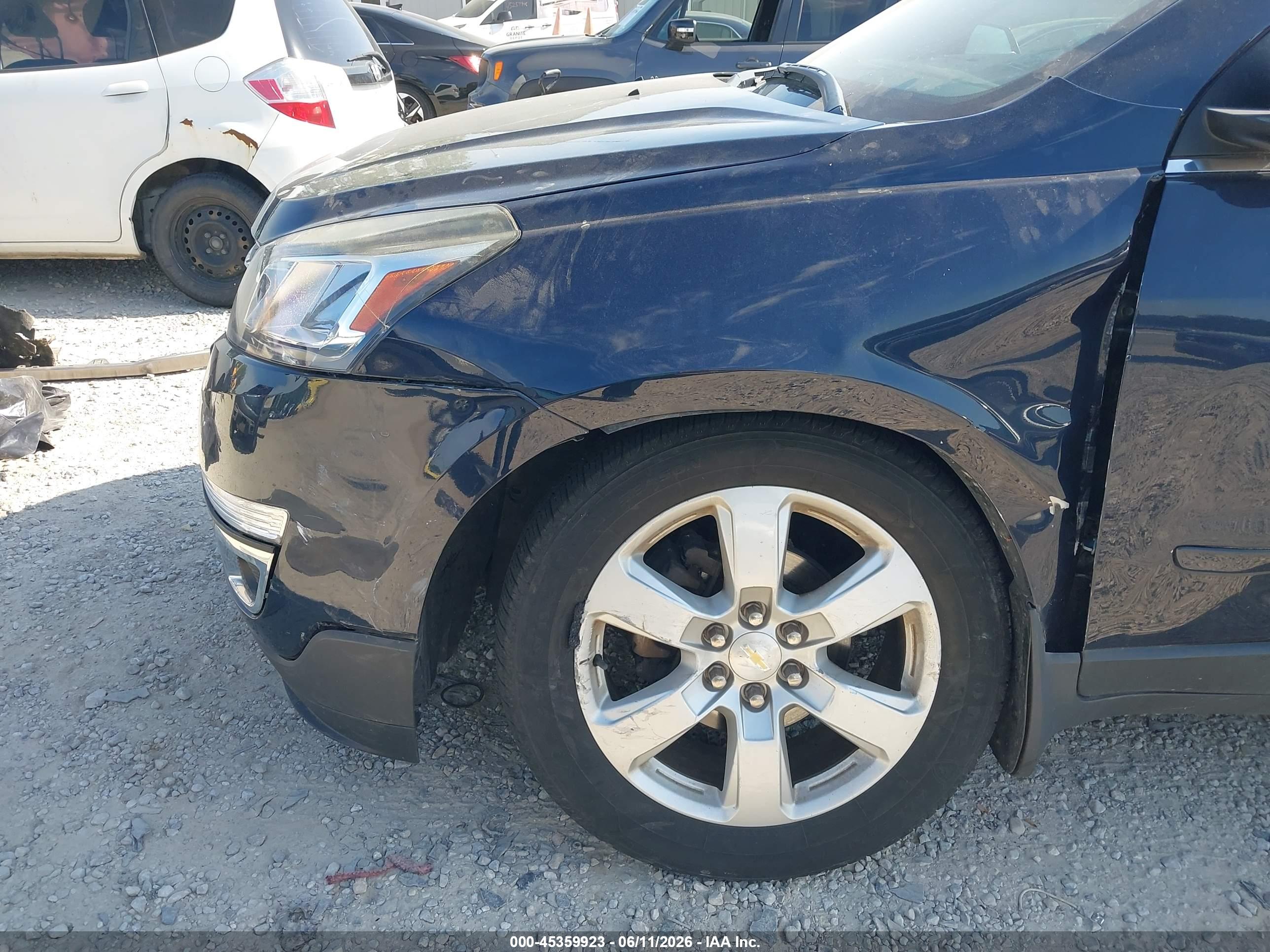 CHEVROLET TRAVERSE image 6