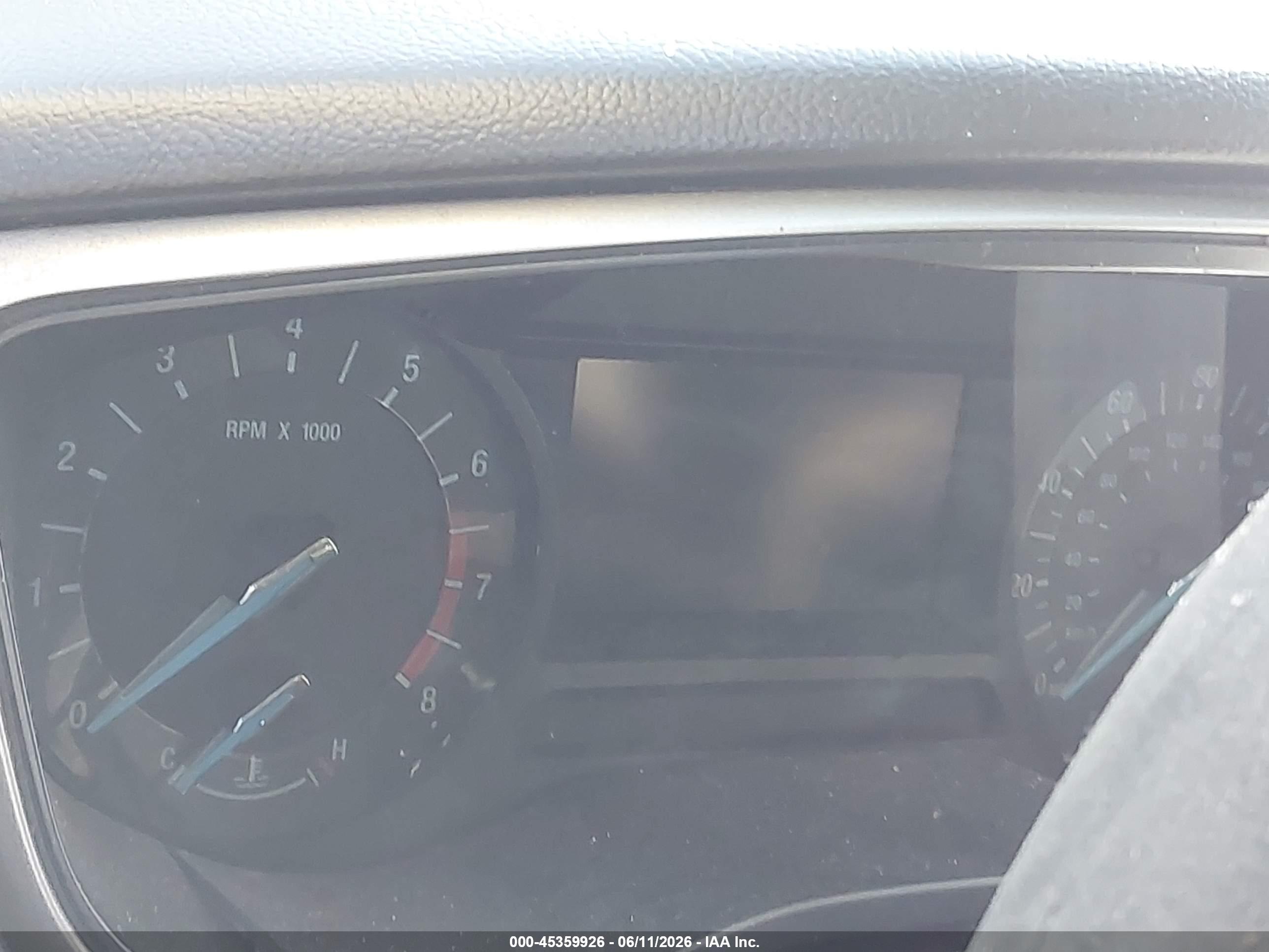 FORD FUSION image 7