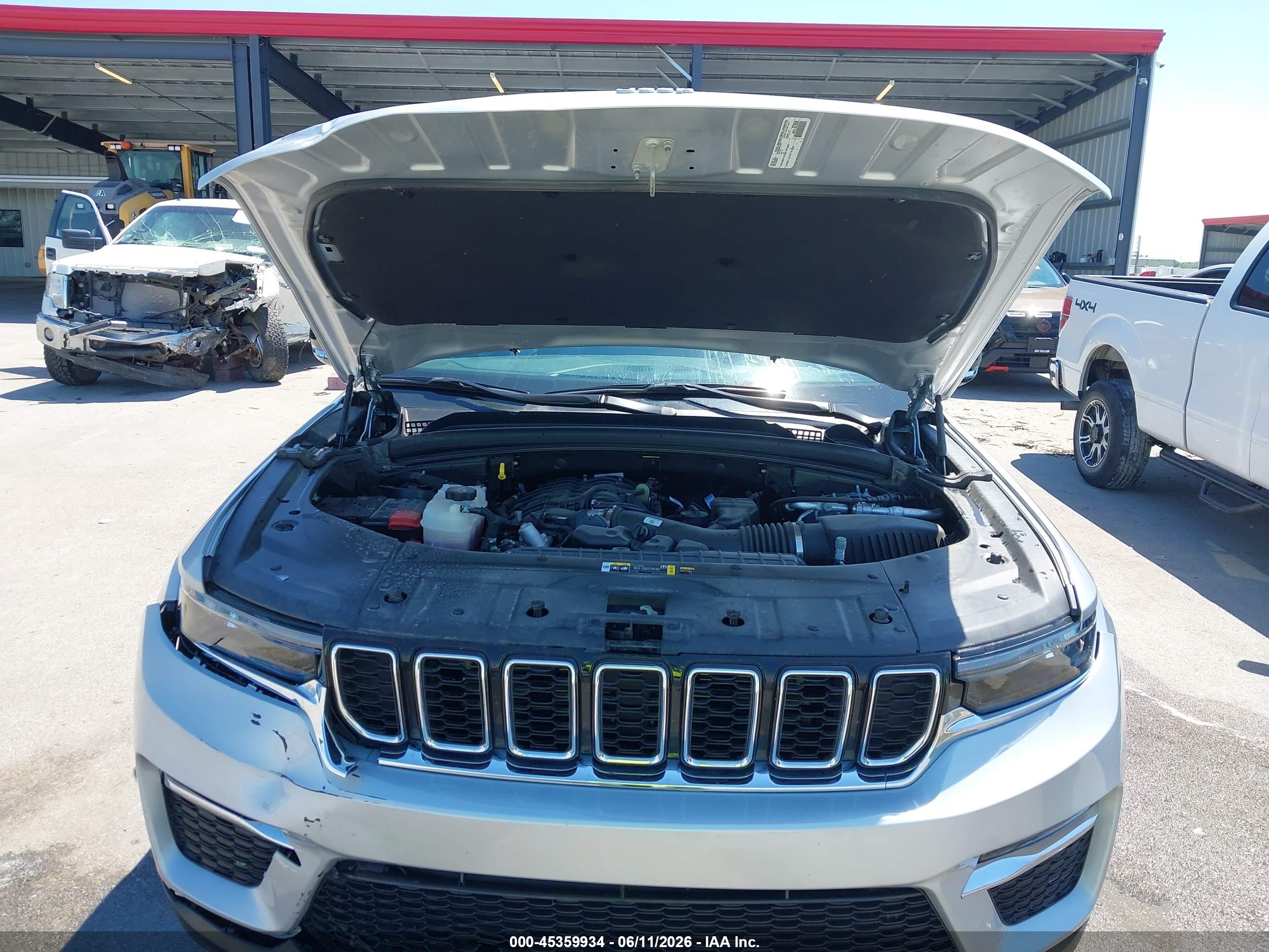 JEEP GRAND image 10