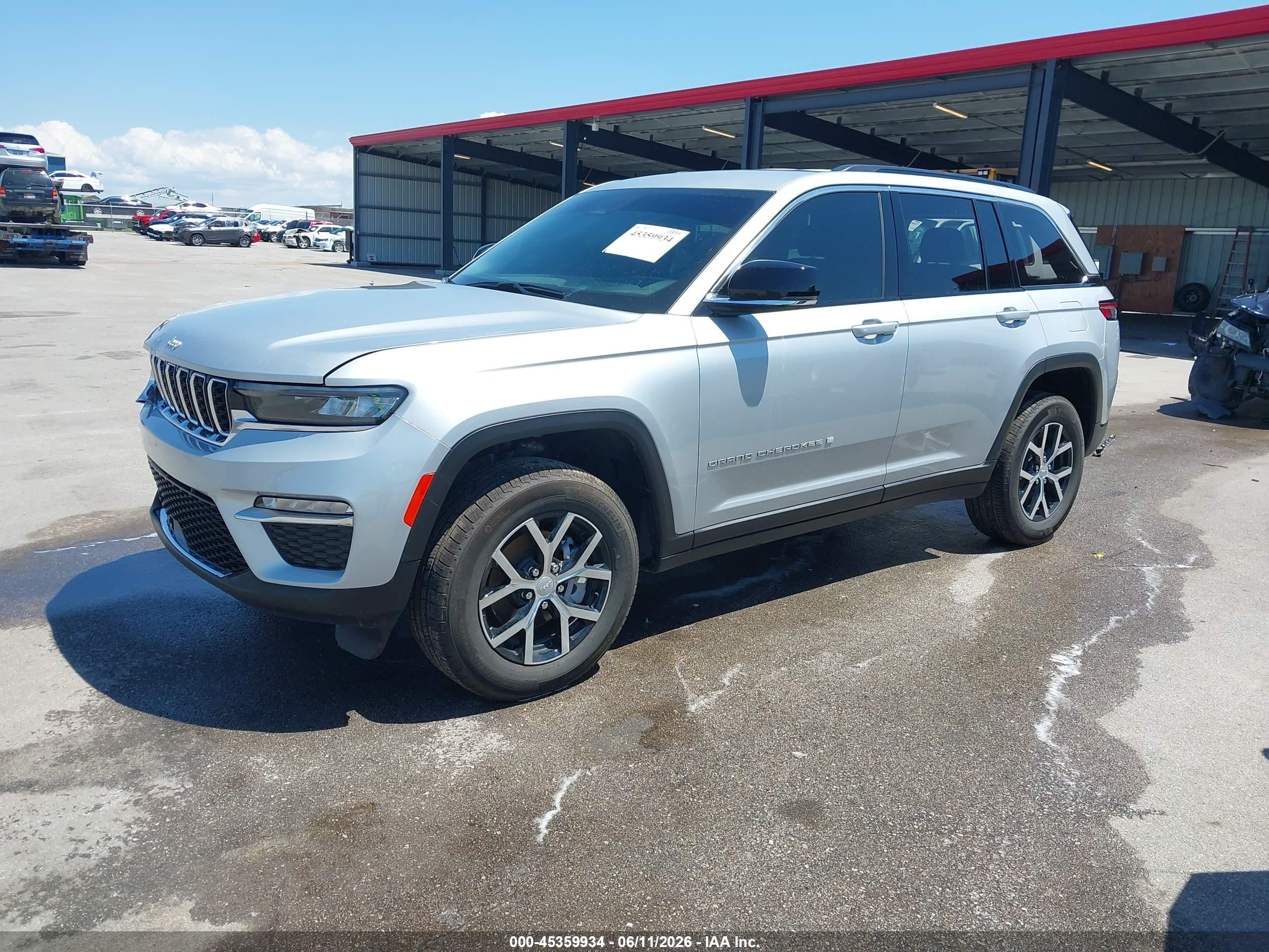 JEEP GRAND image 2