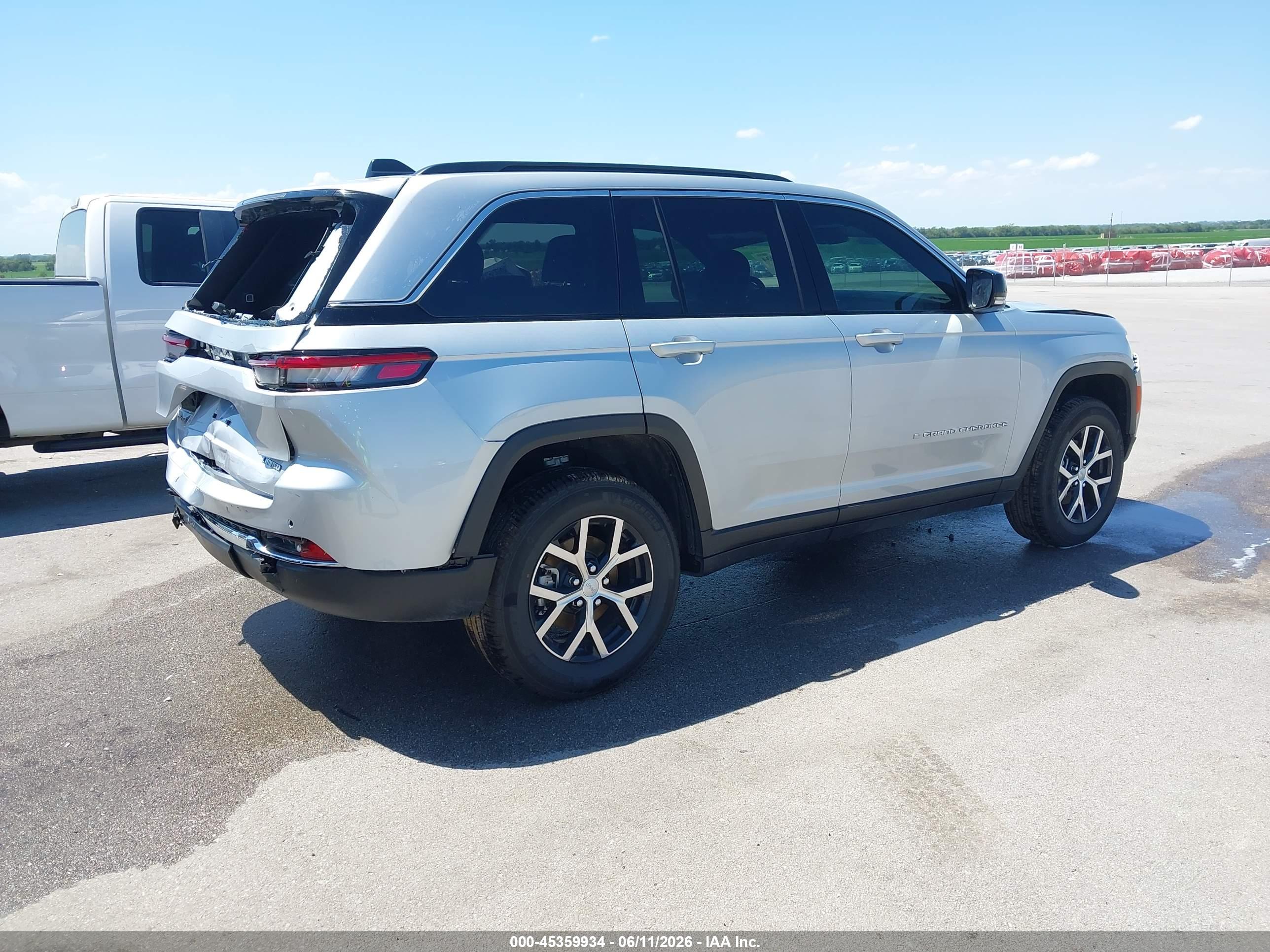 JEEP GRAND image 4