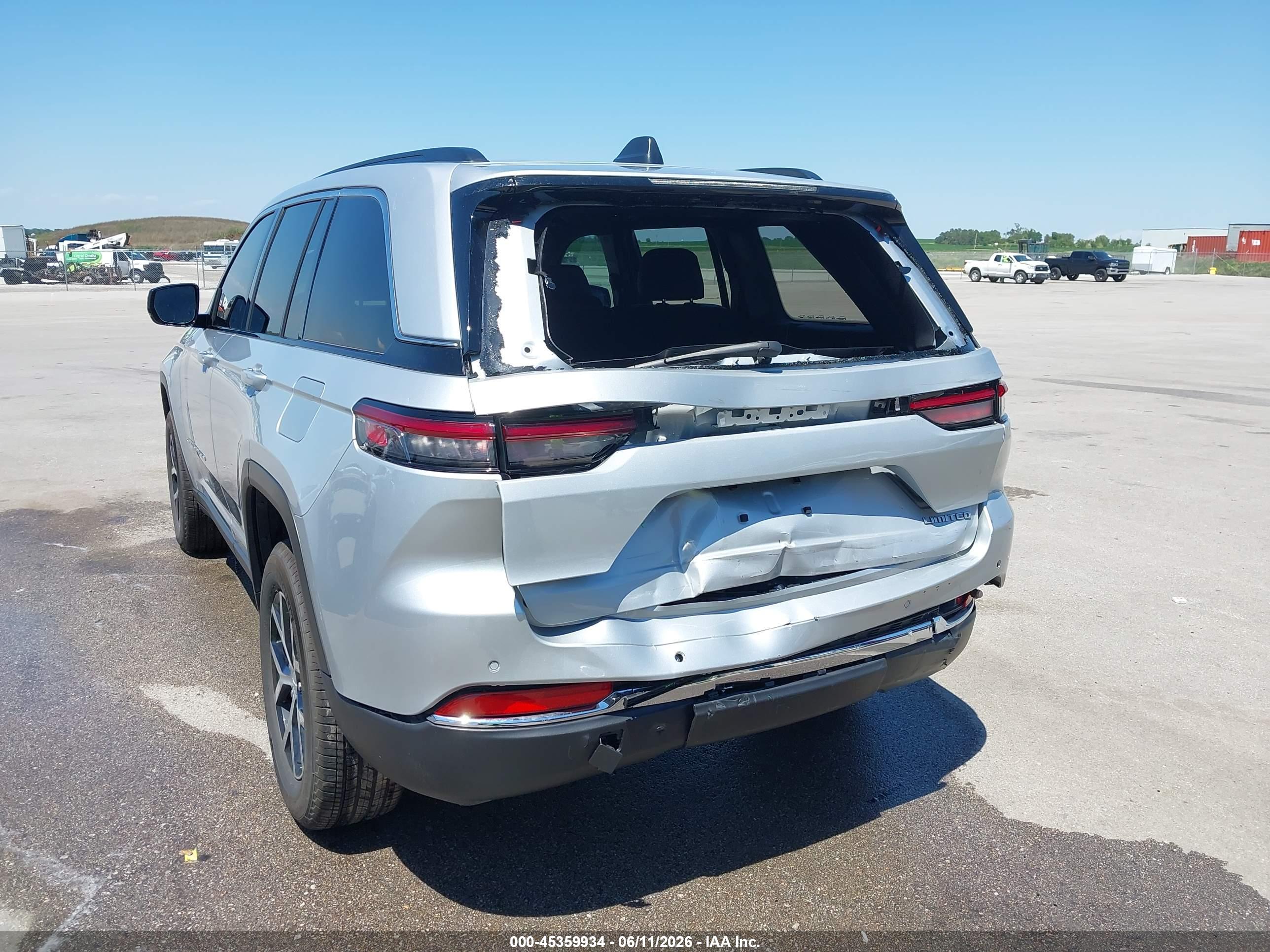 JEEP GRAND image 6