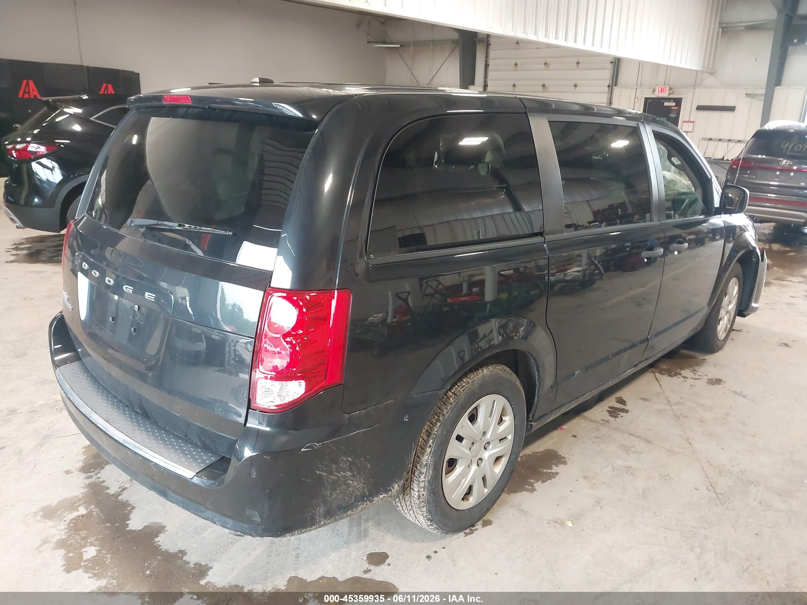 DODGE GRAND image 4