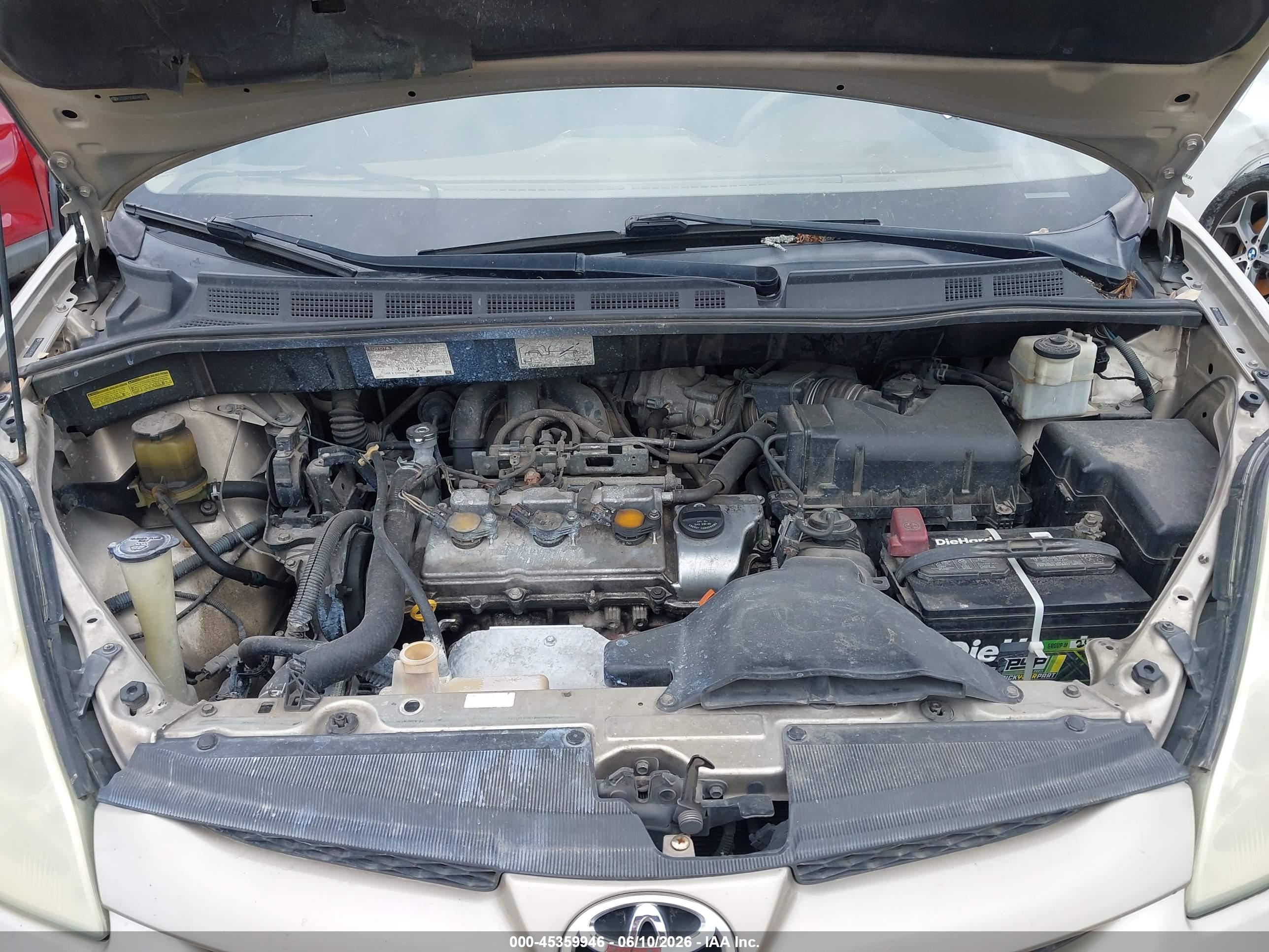 TOYOTA SIENNA image 10