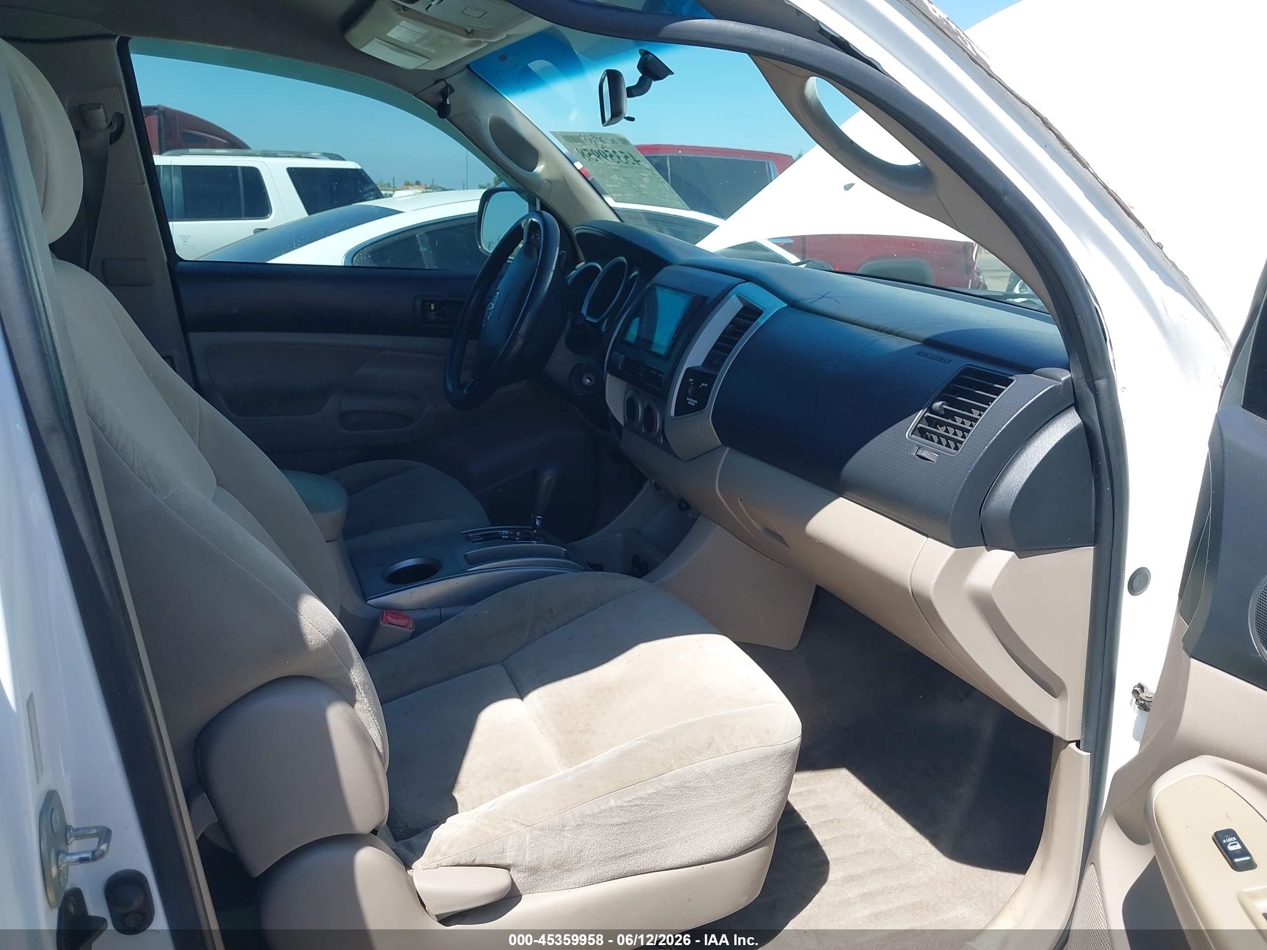 TOYOTA TACOMA image 5