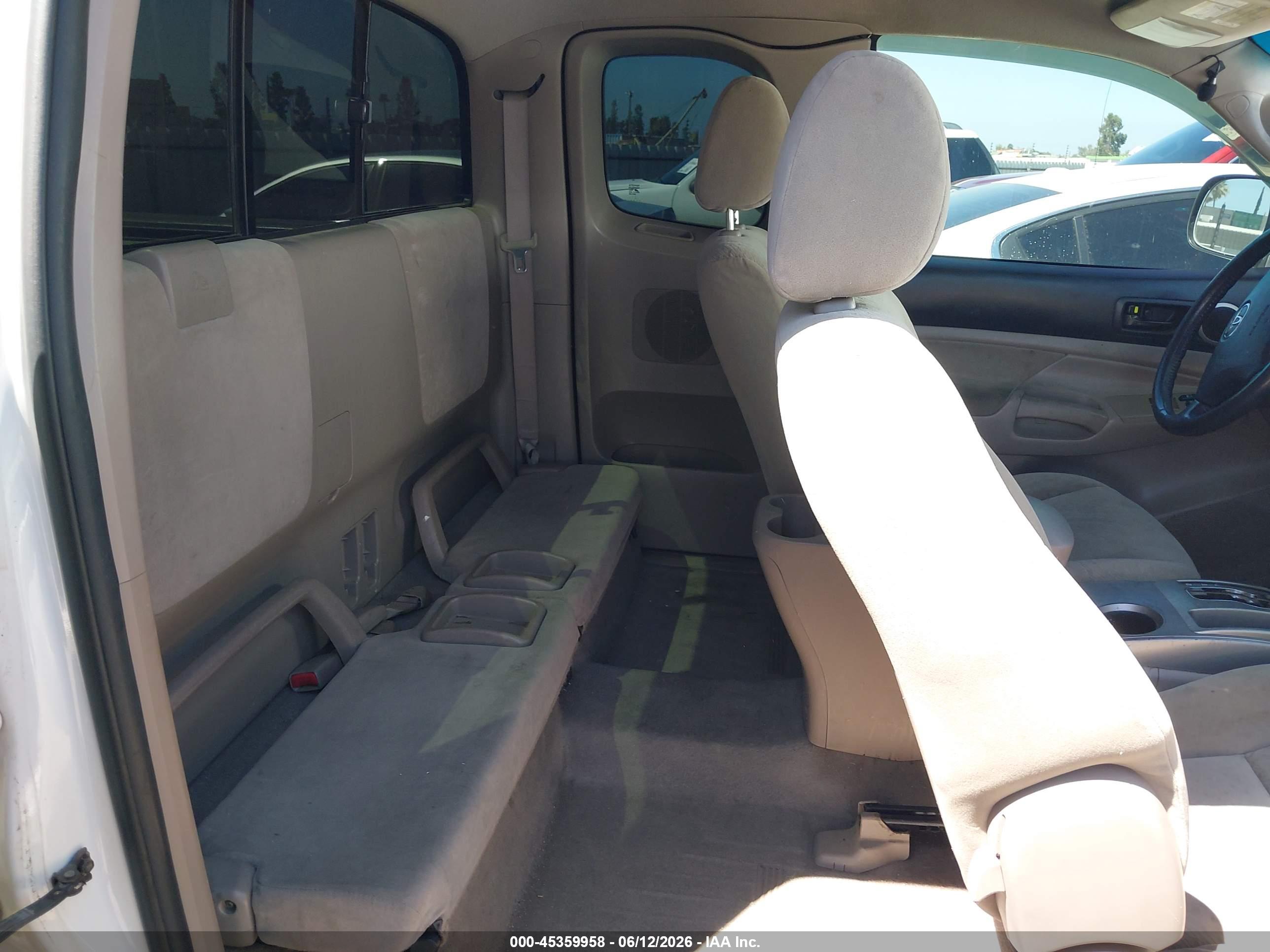 TOYOTA TACOMA image 8