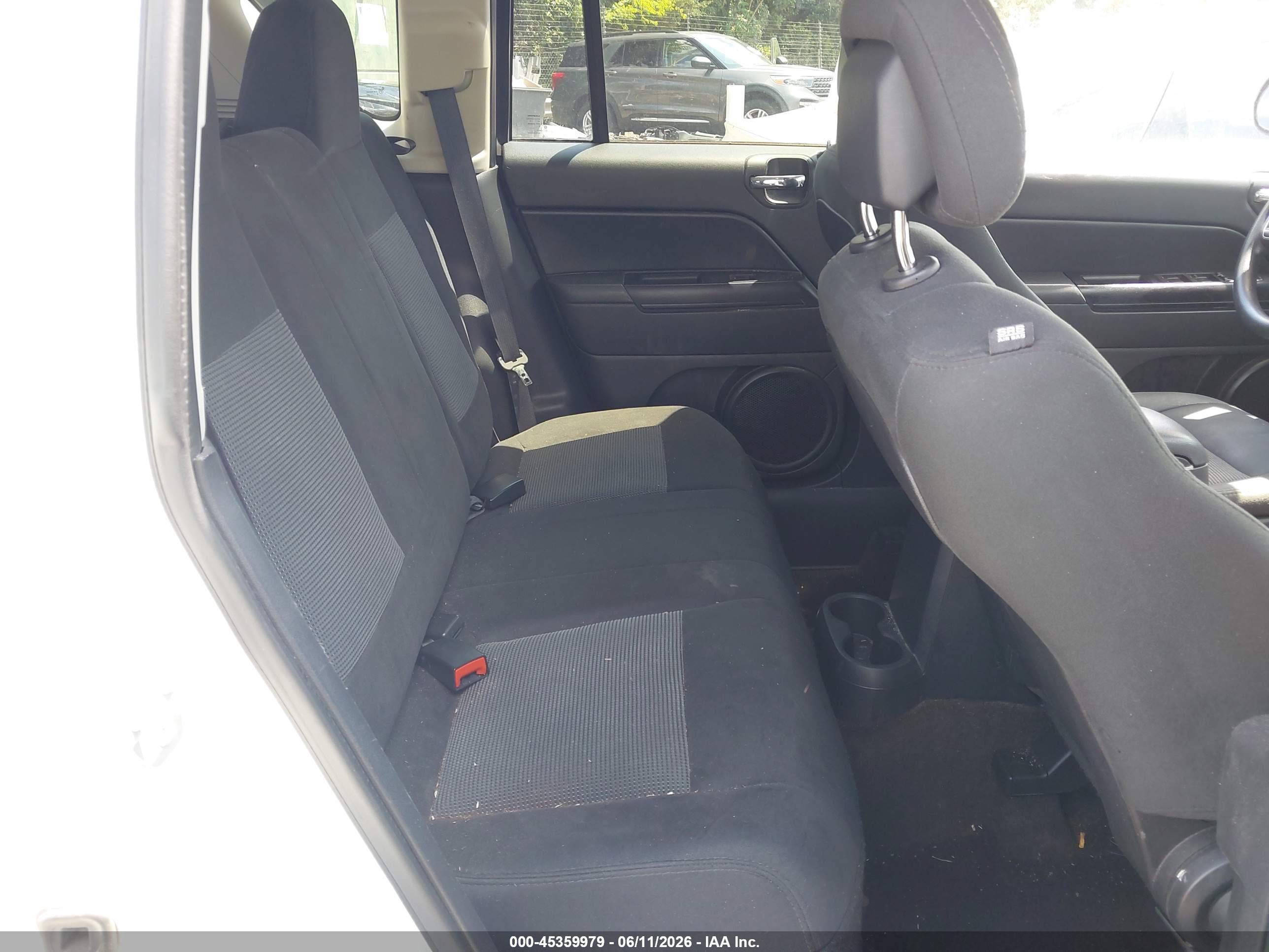 JEEP COMPASS image 8