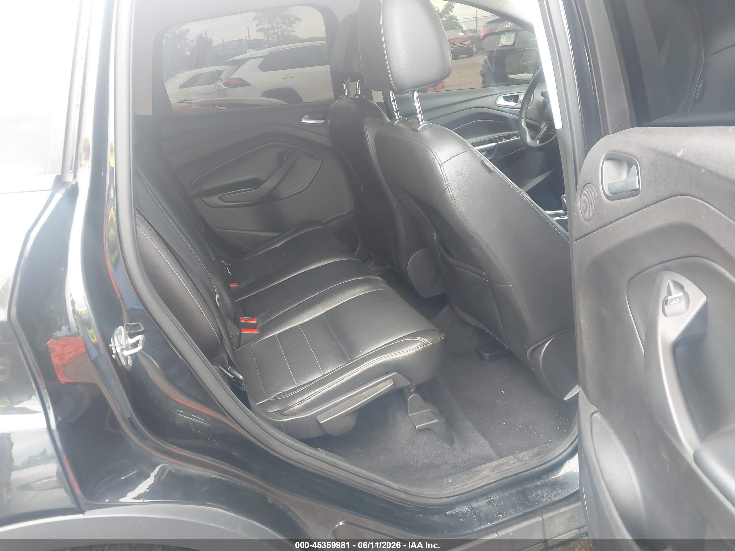 FORD ESCAPE image 8