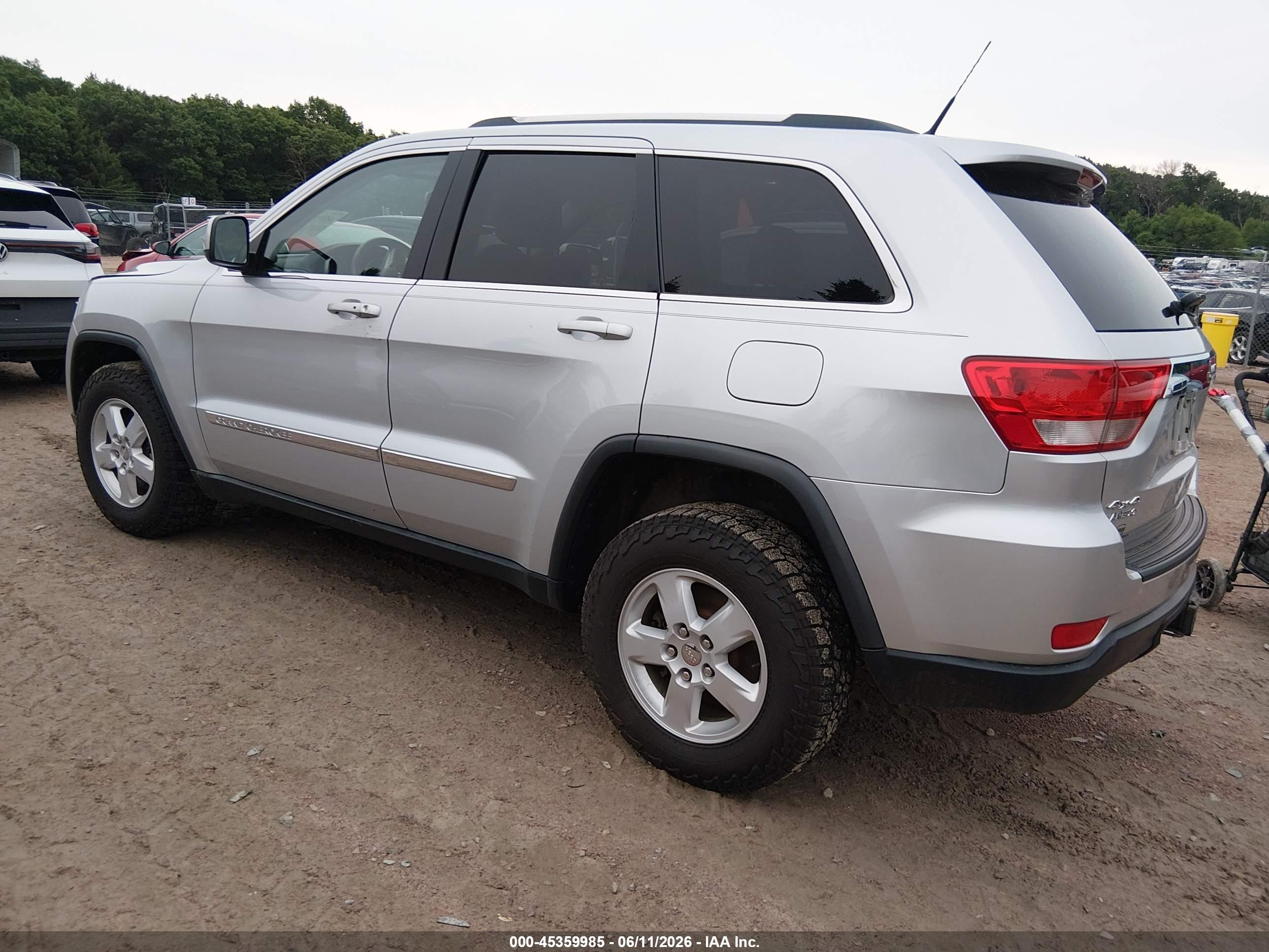 JEEP GRAND image 3