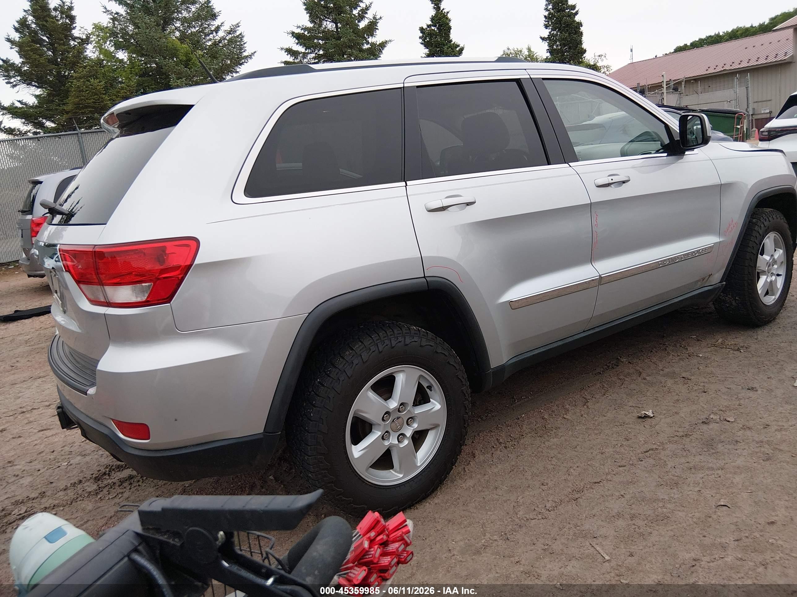 JEEP GRAND image 4