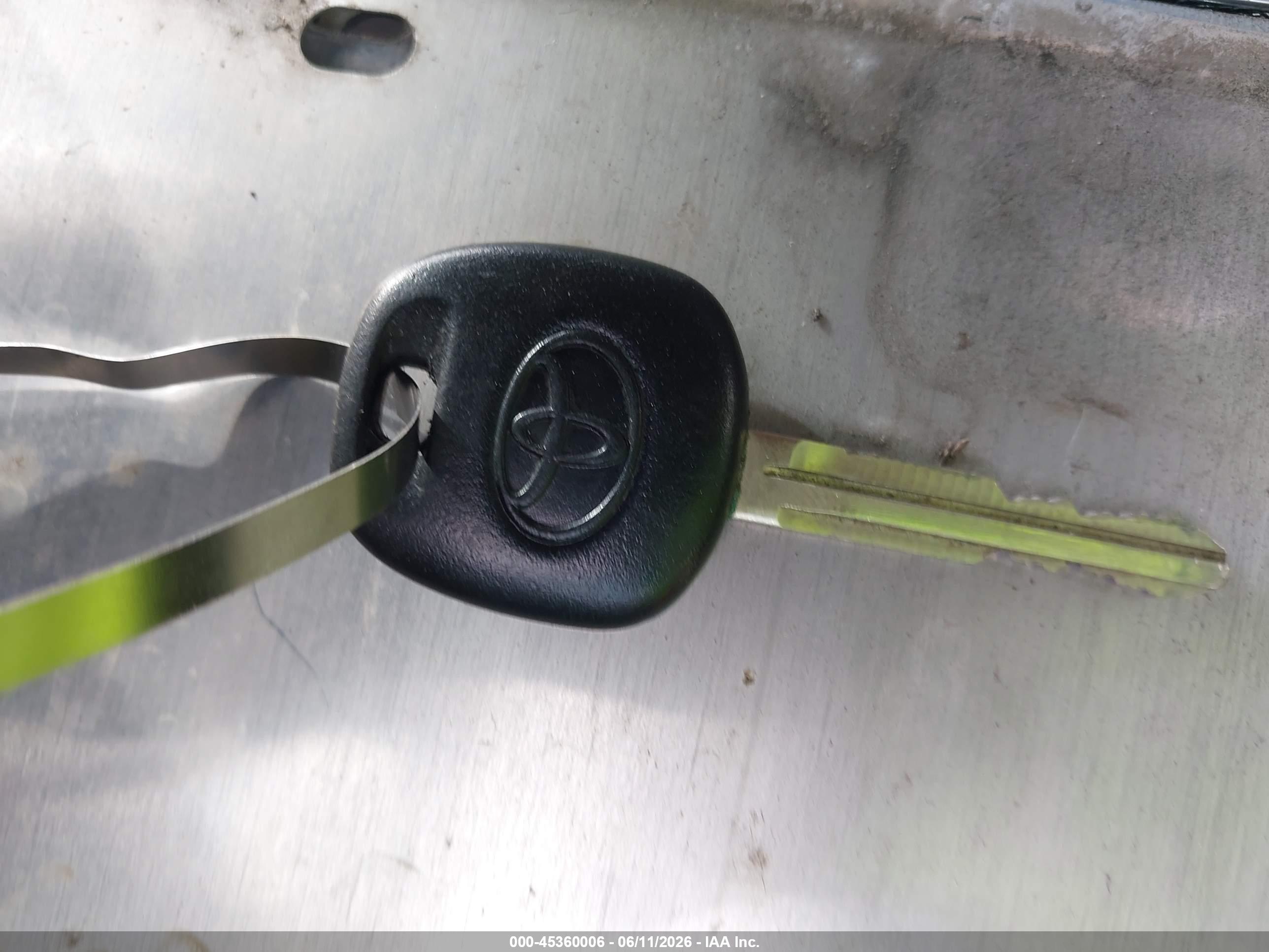 TOYOTA TACOMA image 11