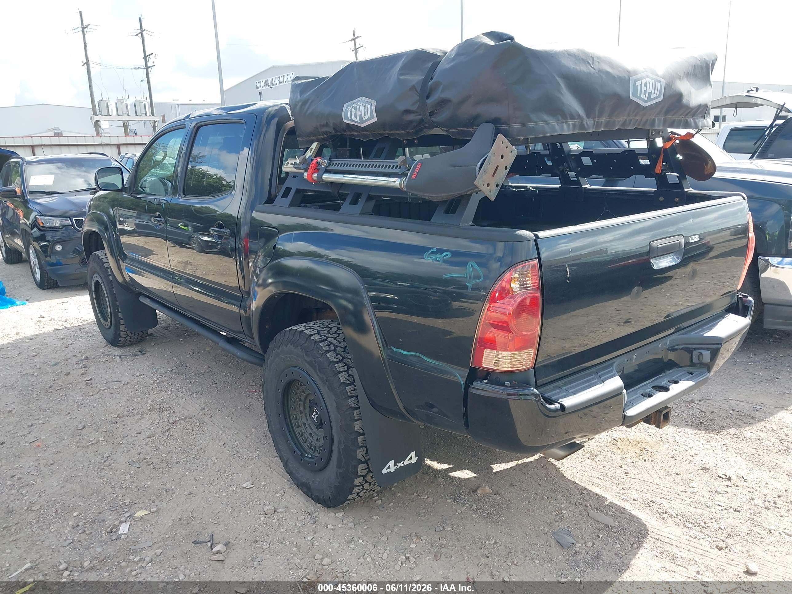 TOYOTA TACOMA image 3