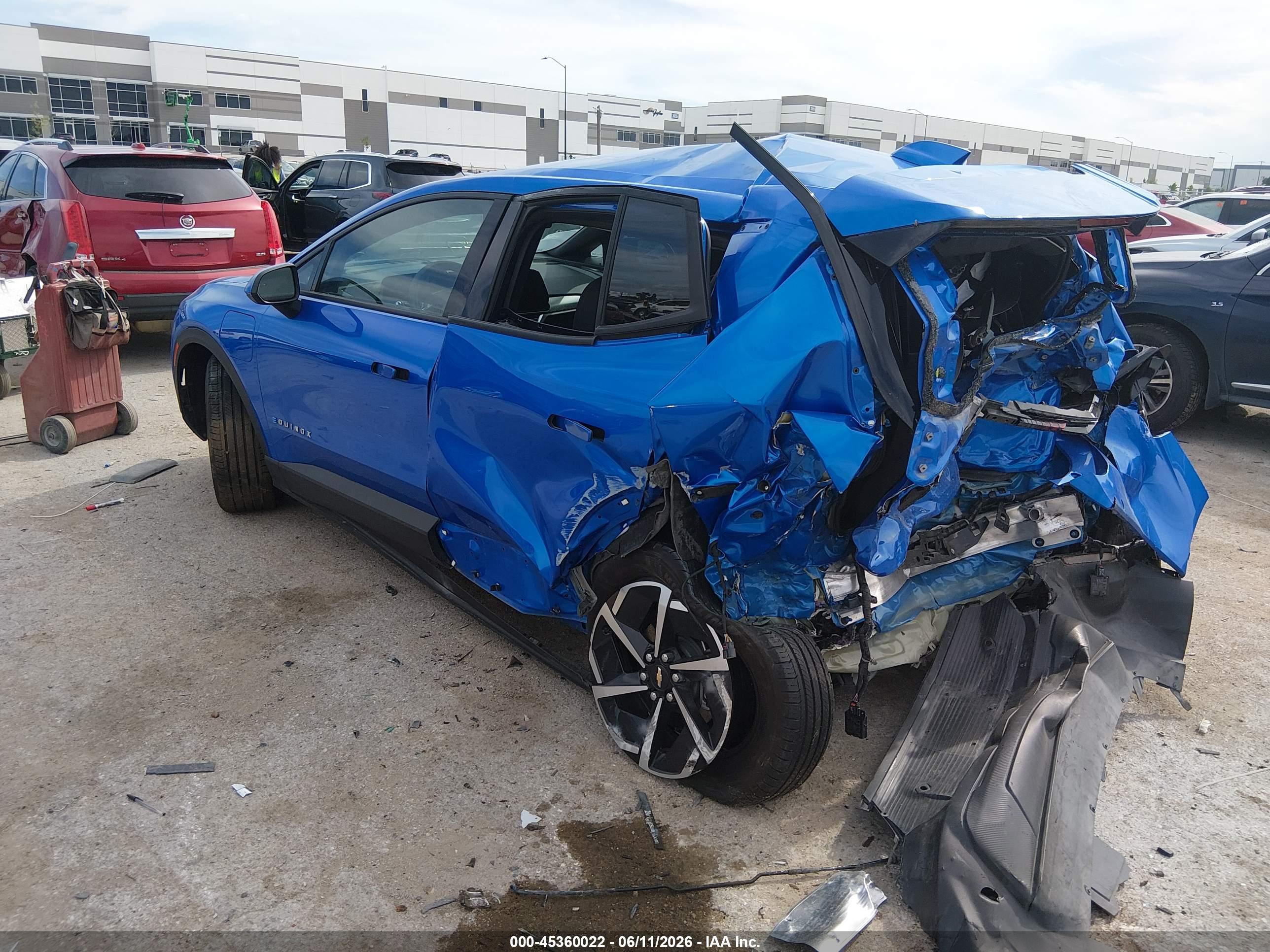 CHEVROLET EQUINOX image 3