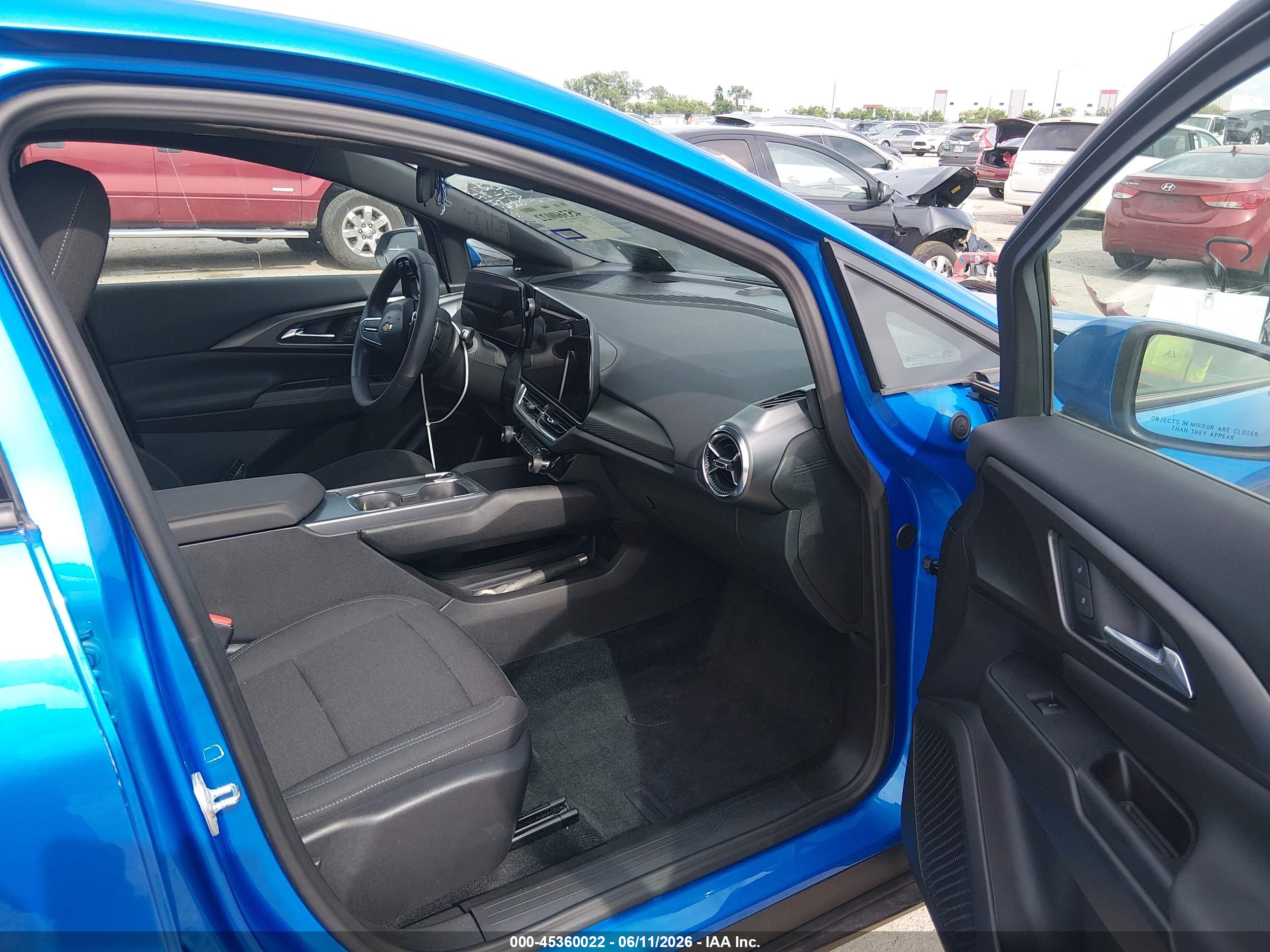 CHEVROLET EQUINOX image 5