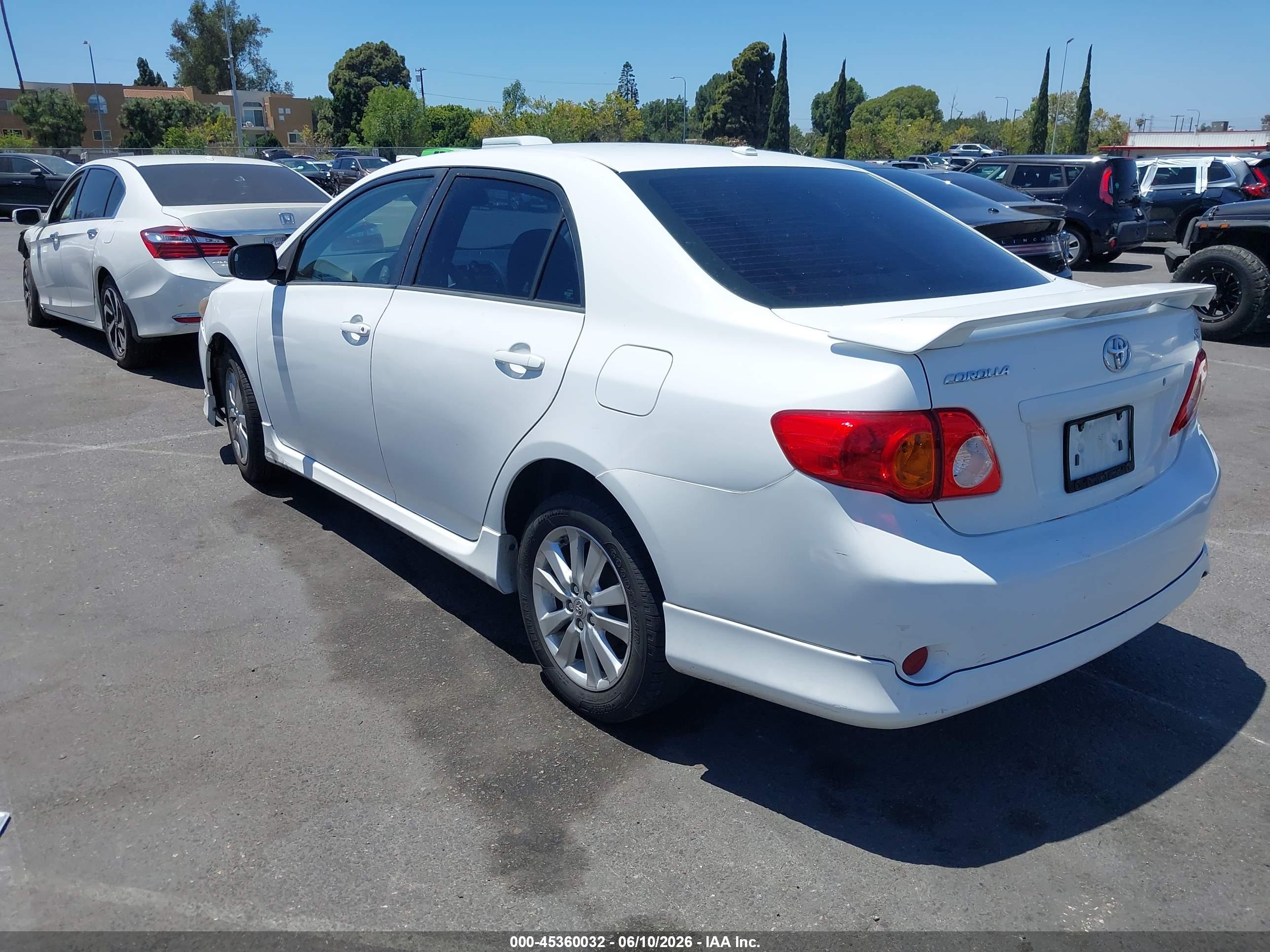 TOYOTA COROLLA image 3