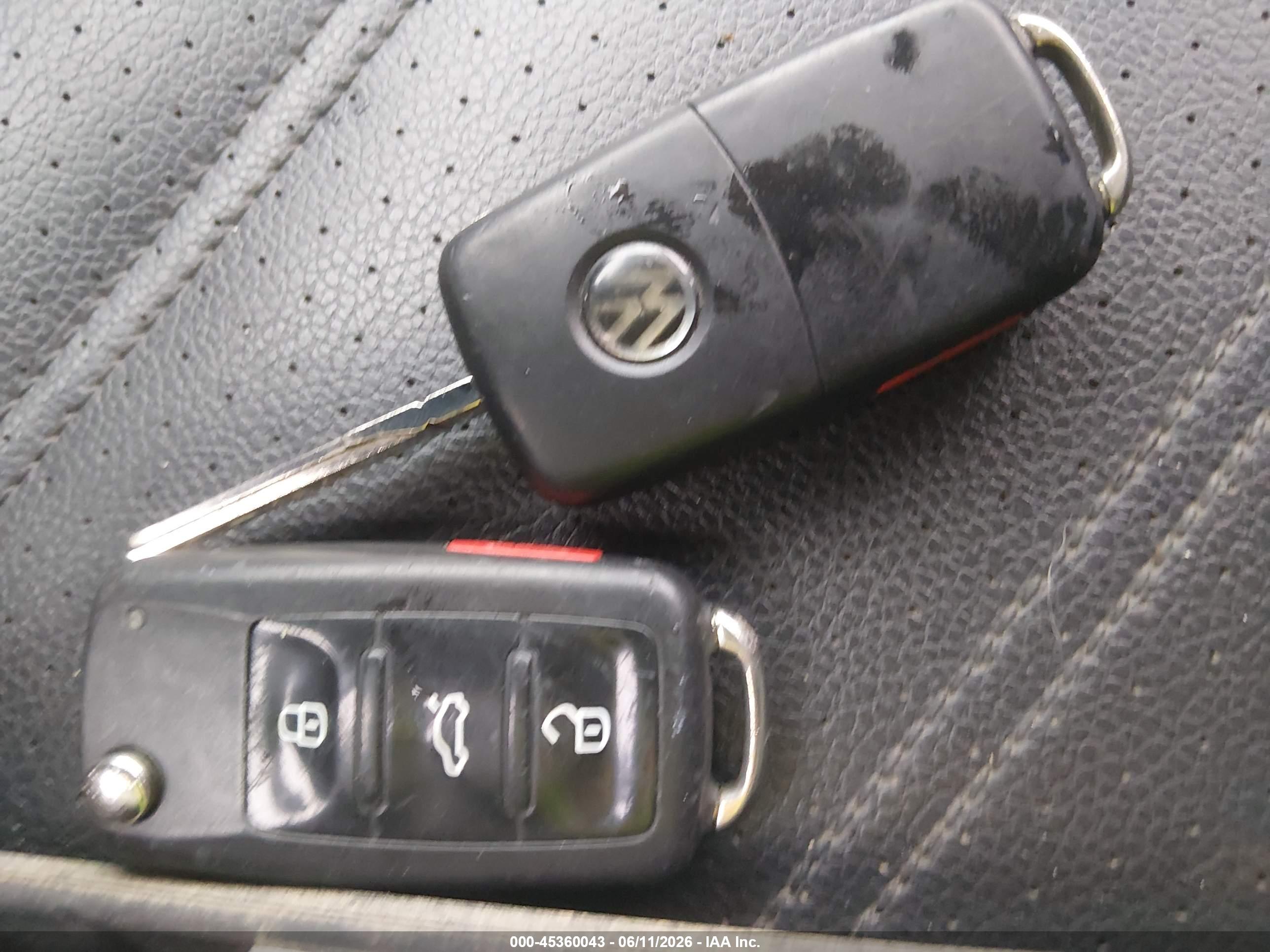 VOLKSWAGEN PASSAT image 11