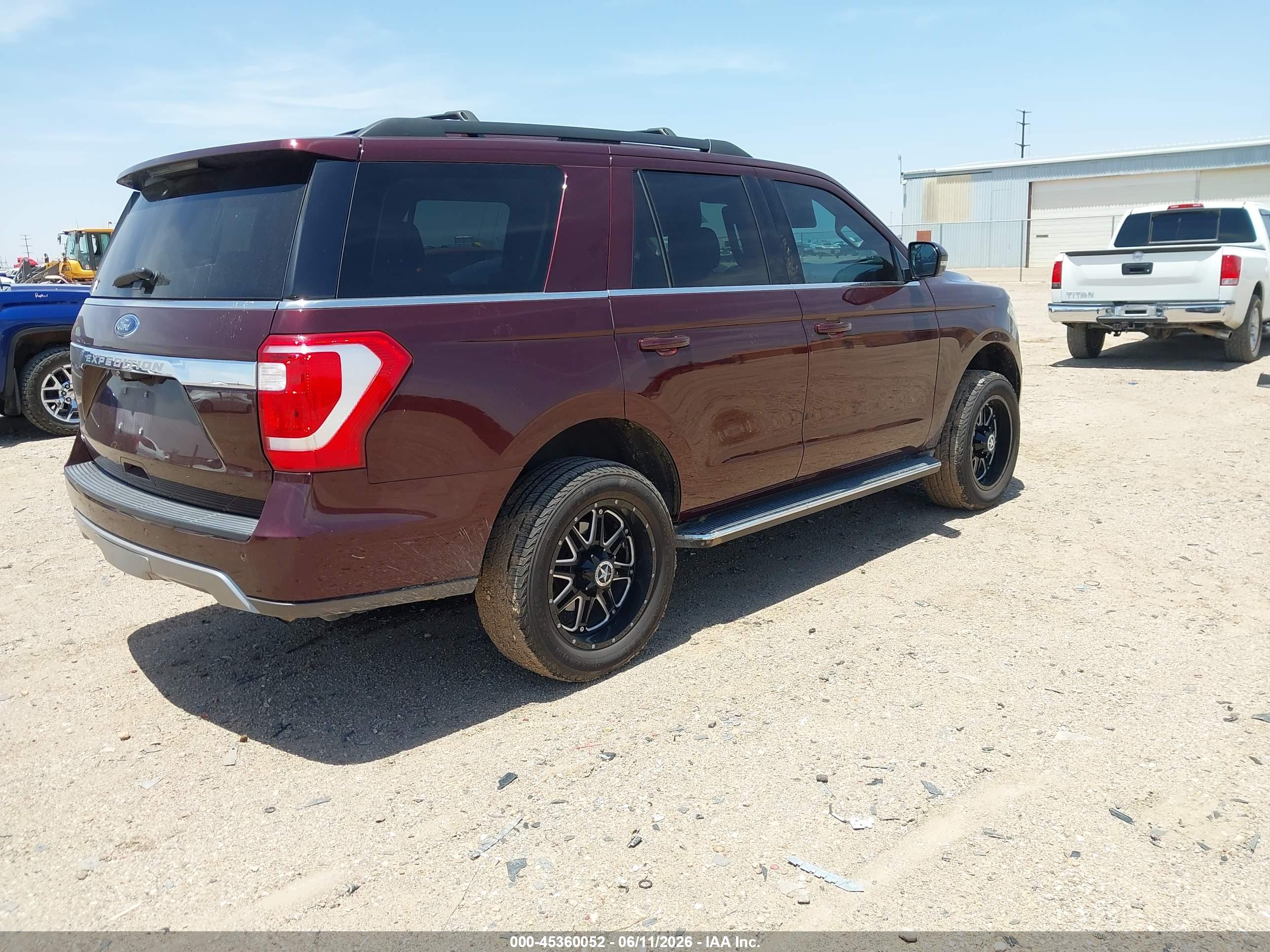 FORD EXPEDITION image 4