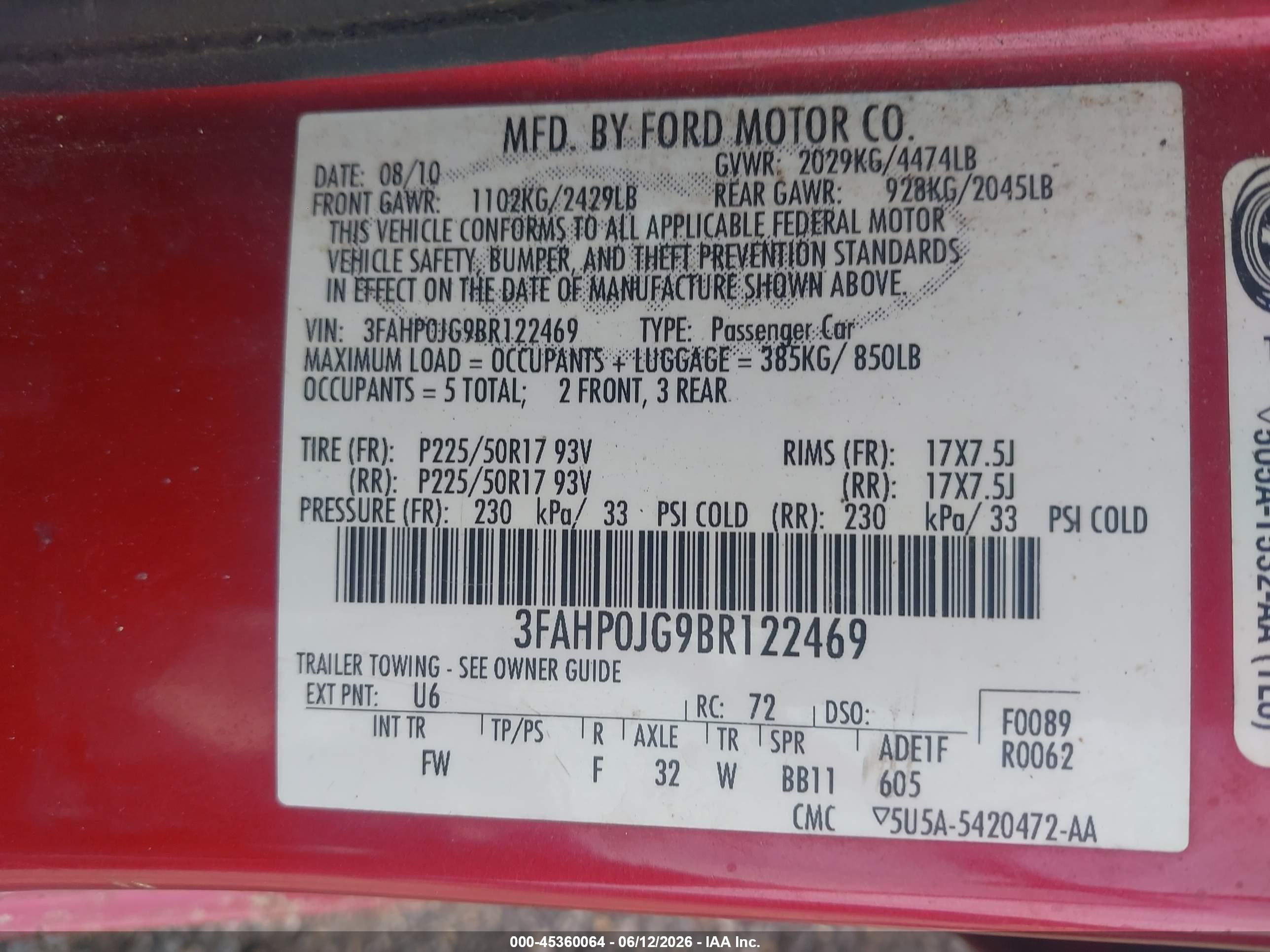 FORD FUSION image 9