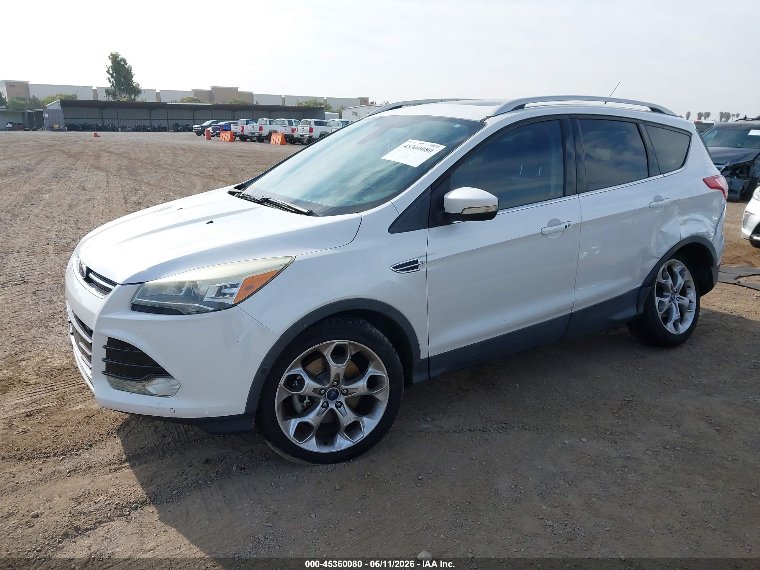 FORD ESCAPE image 2