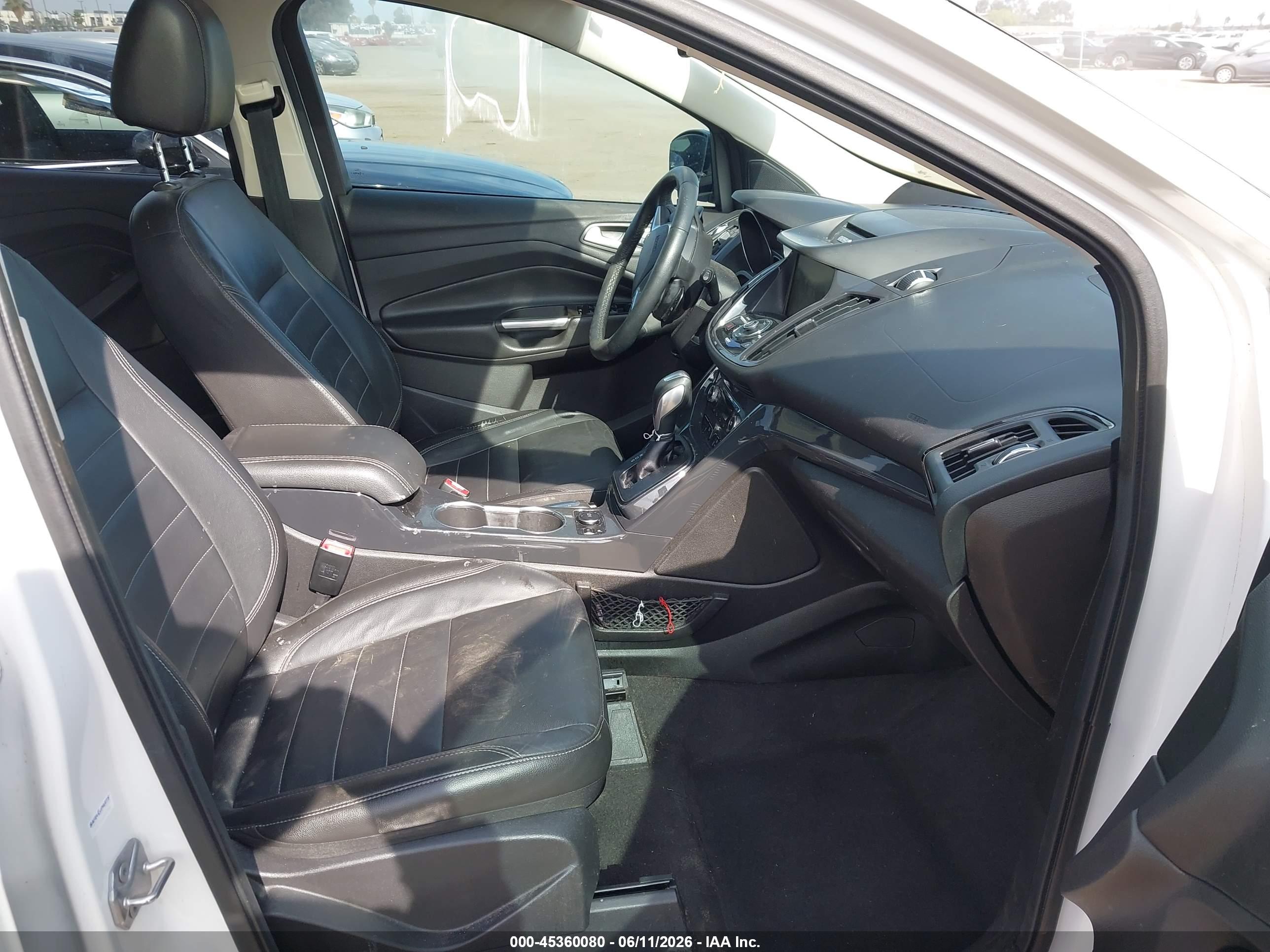 FORD ESCAPE image 5