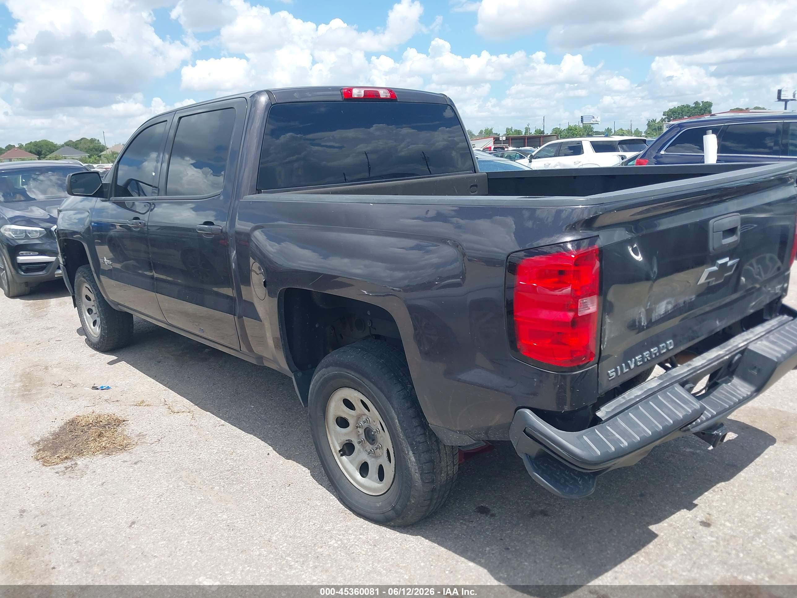 CHEVROLET SILVERADO image 3