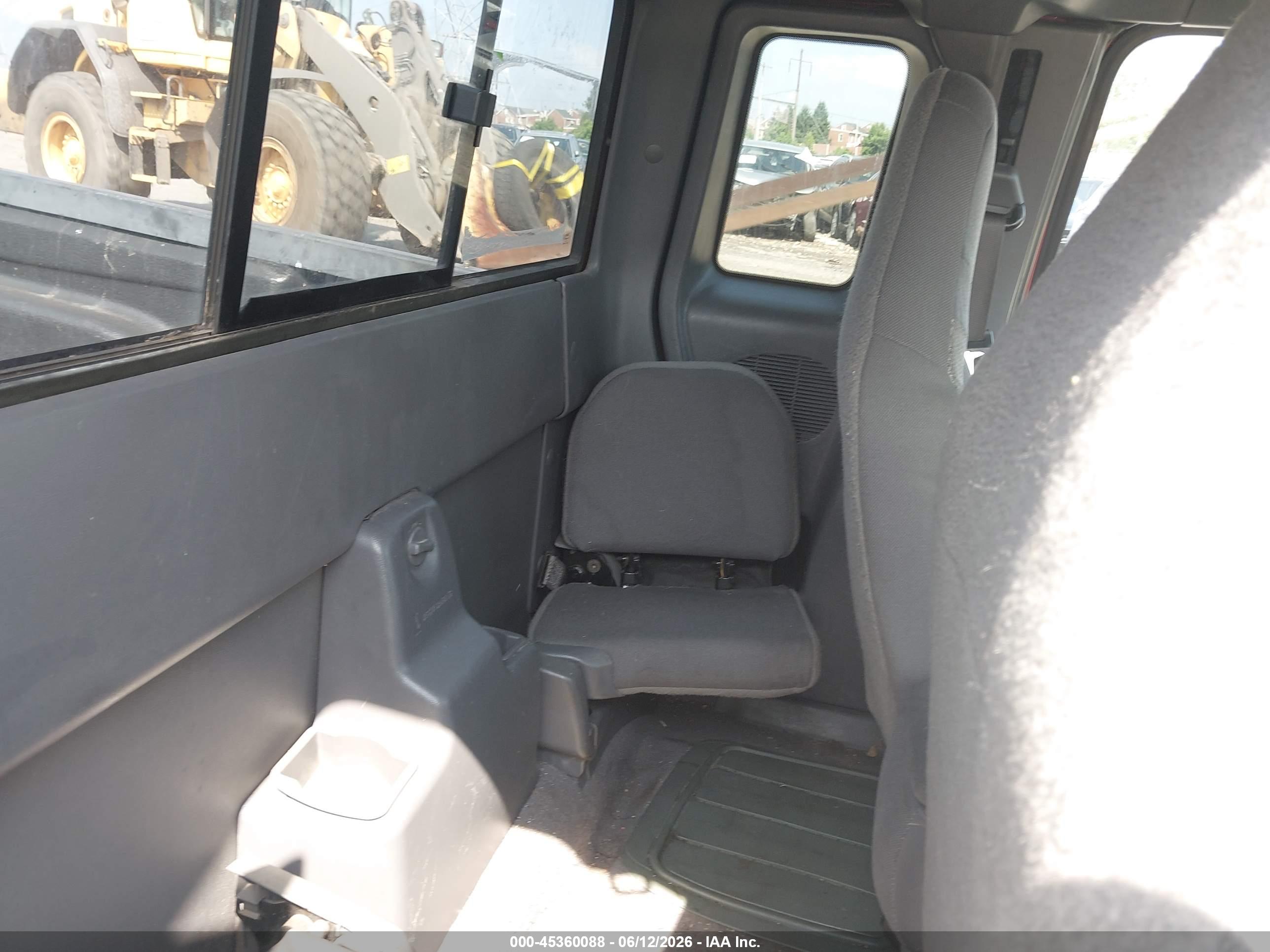 FORD RANGER image 8