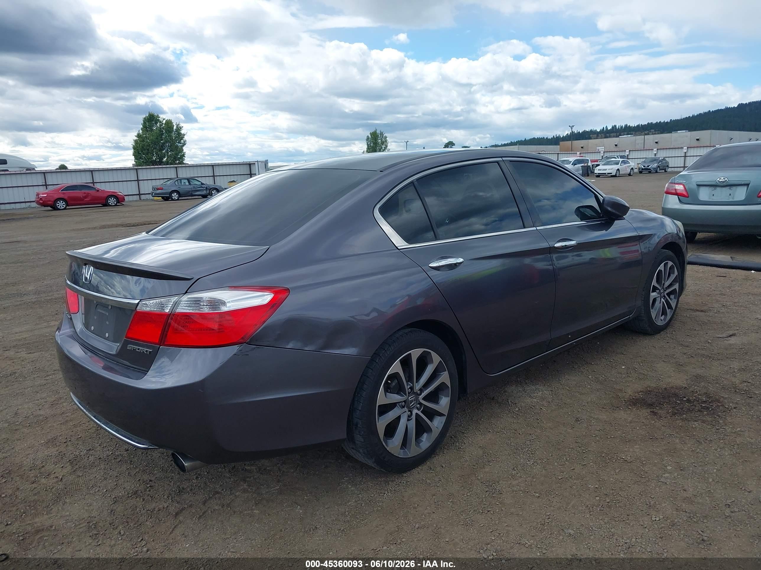 HONDA ACCORD image 4