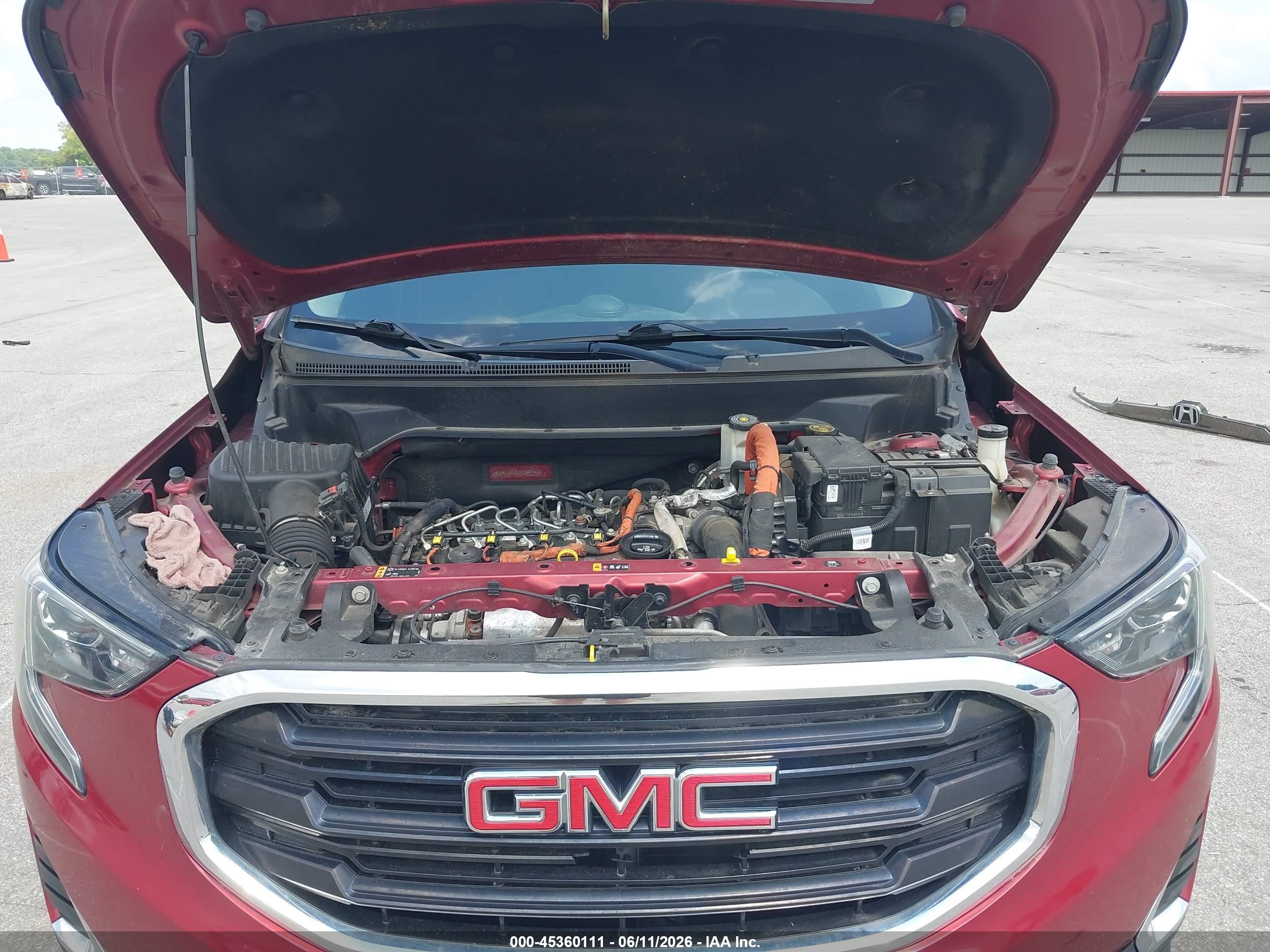 GMC TERRAIN image 10