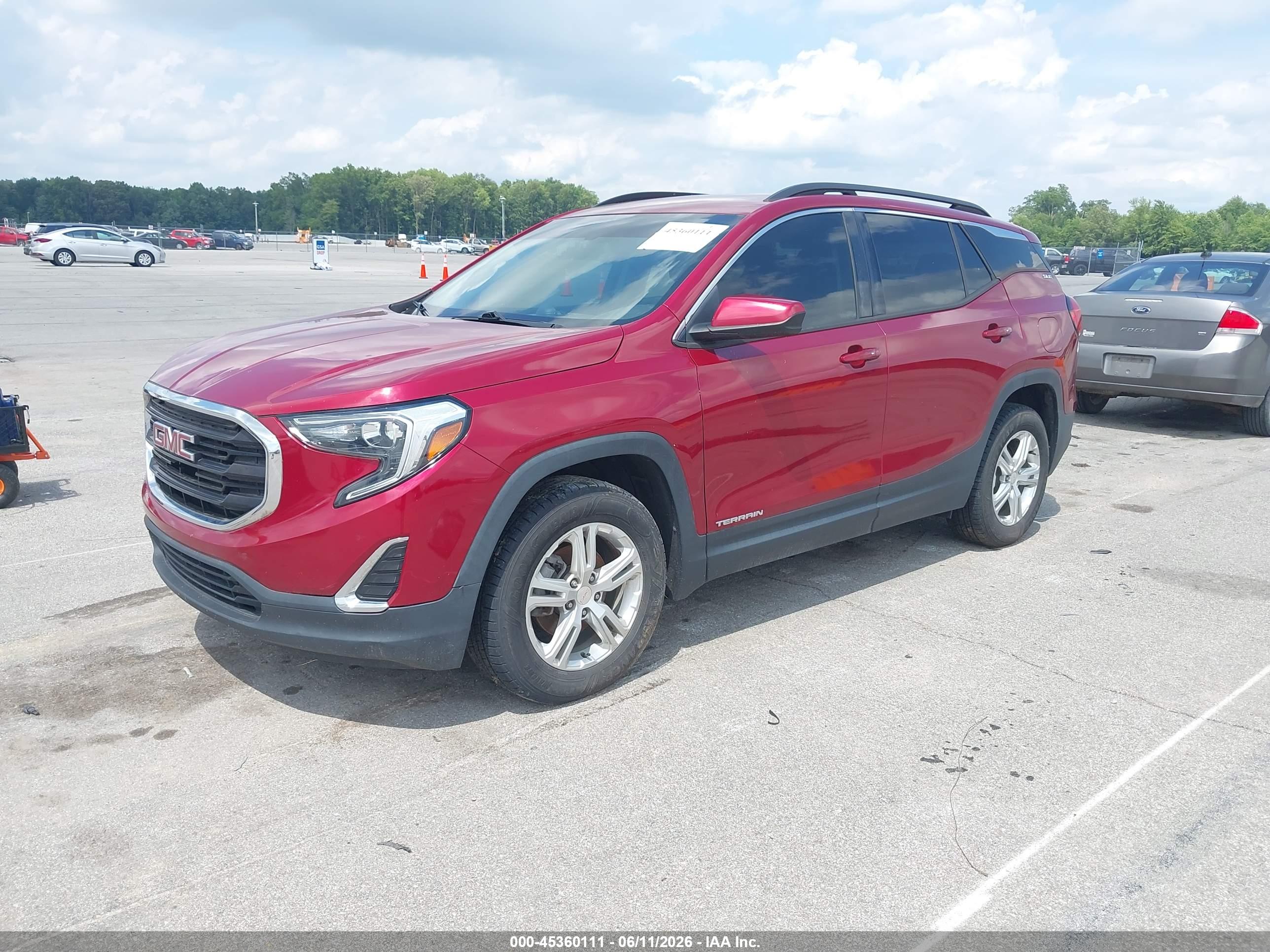 GMC TERRAIN image 2