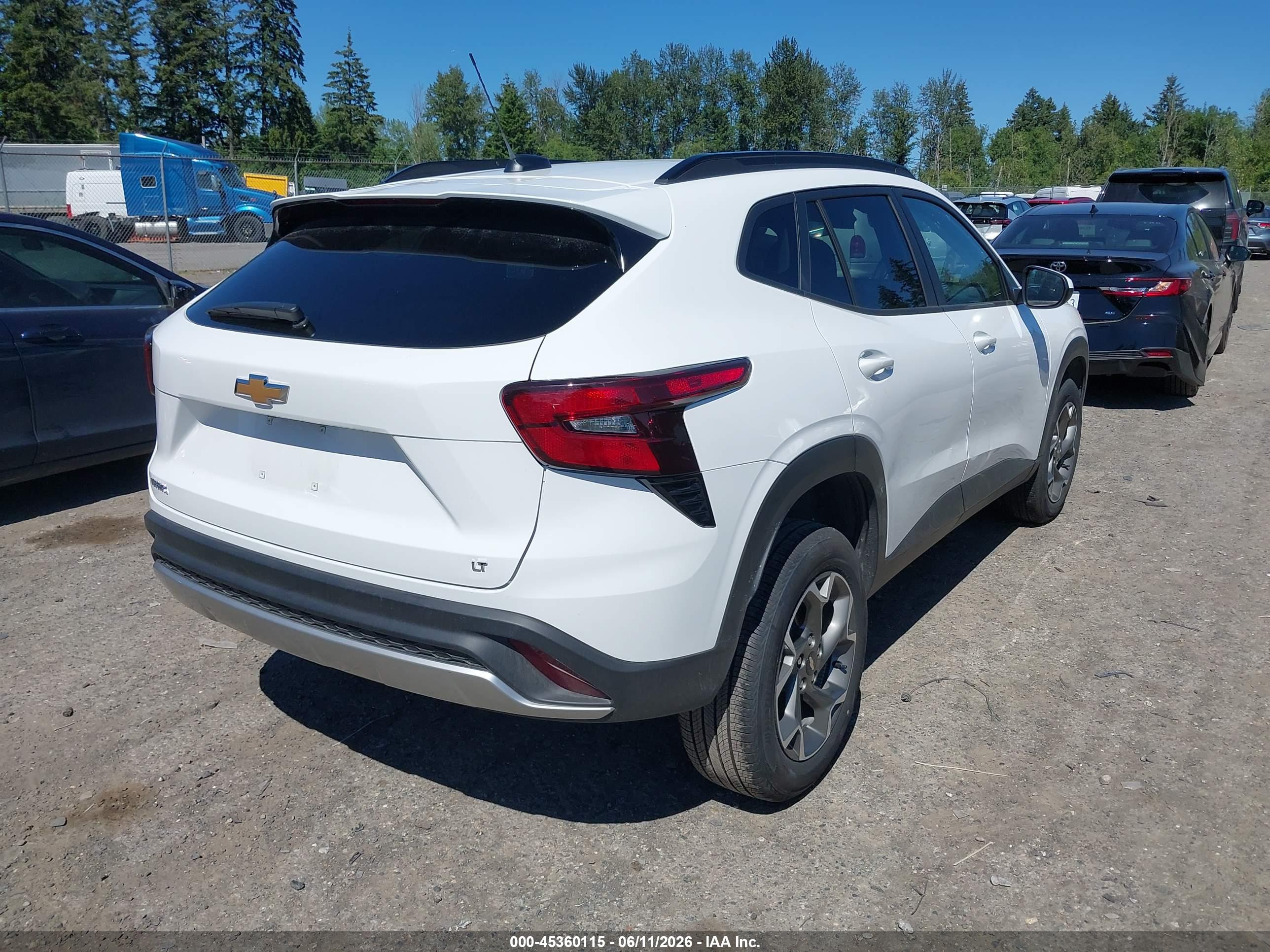 CHEVROLET TRAX image 4