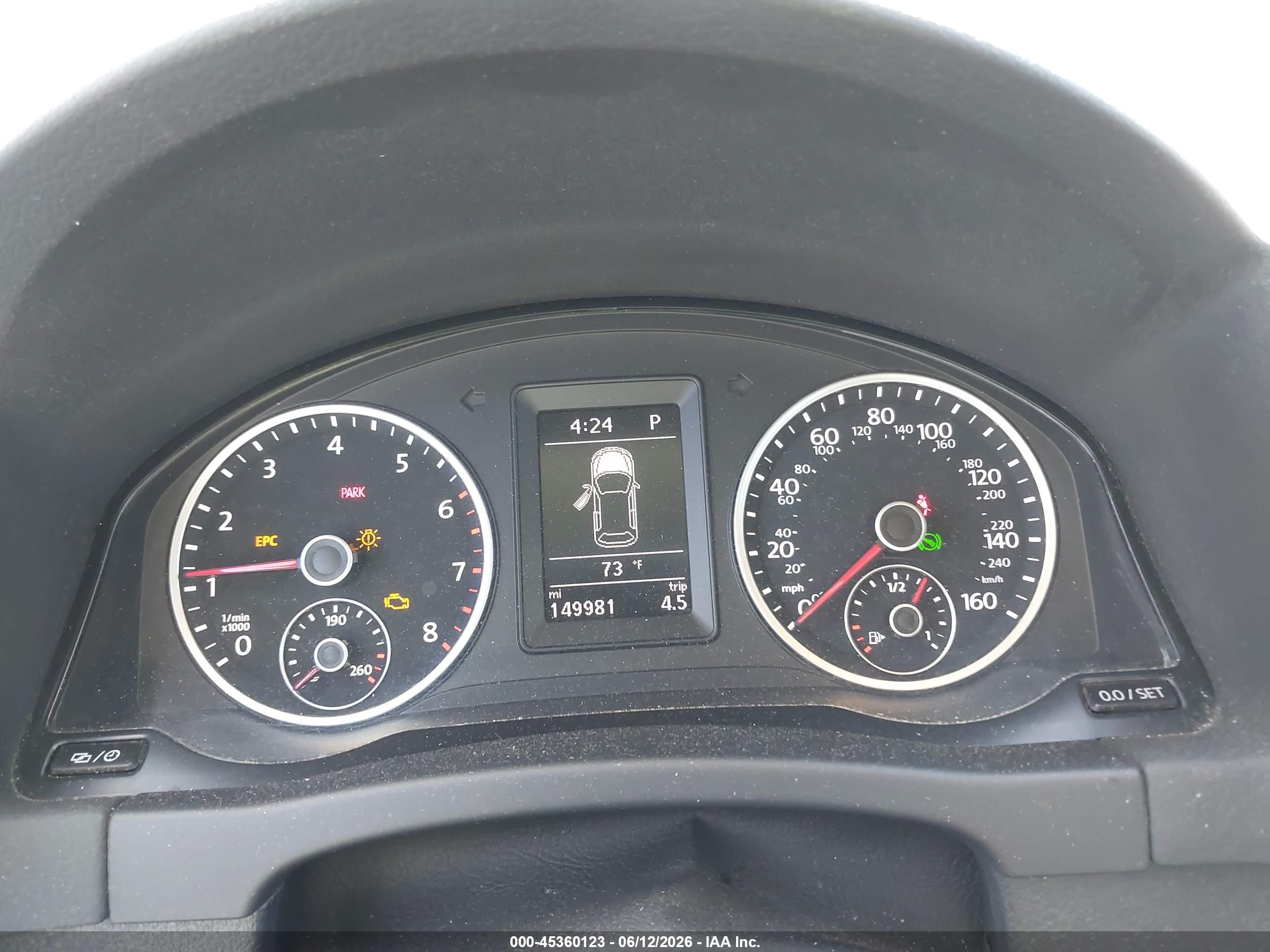 VOLKSWAGEN TIGUAN image 7