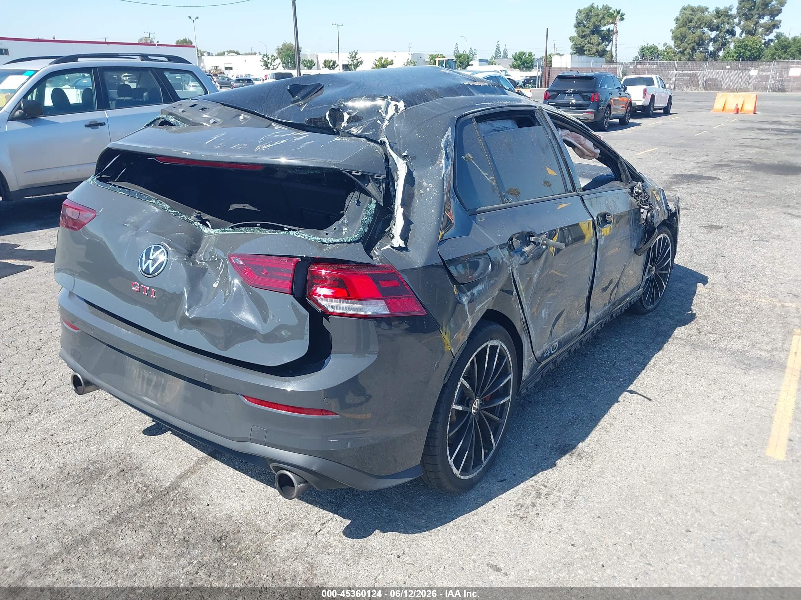 VOLKSWAGEN GOLF image 4