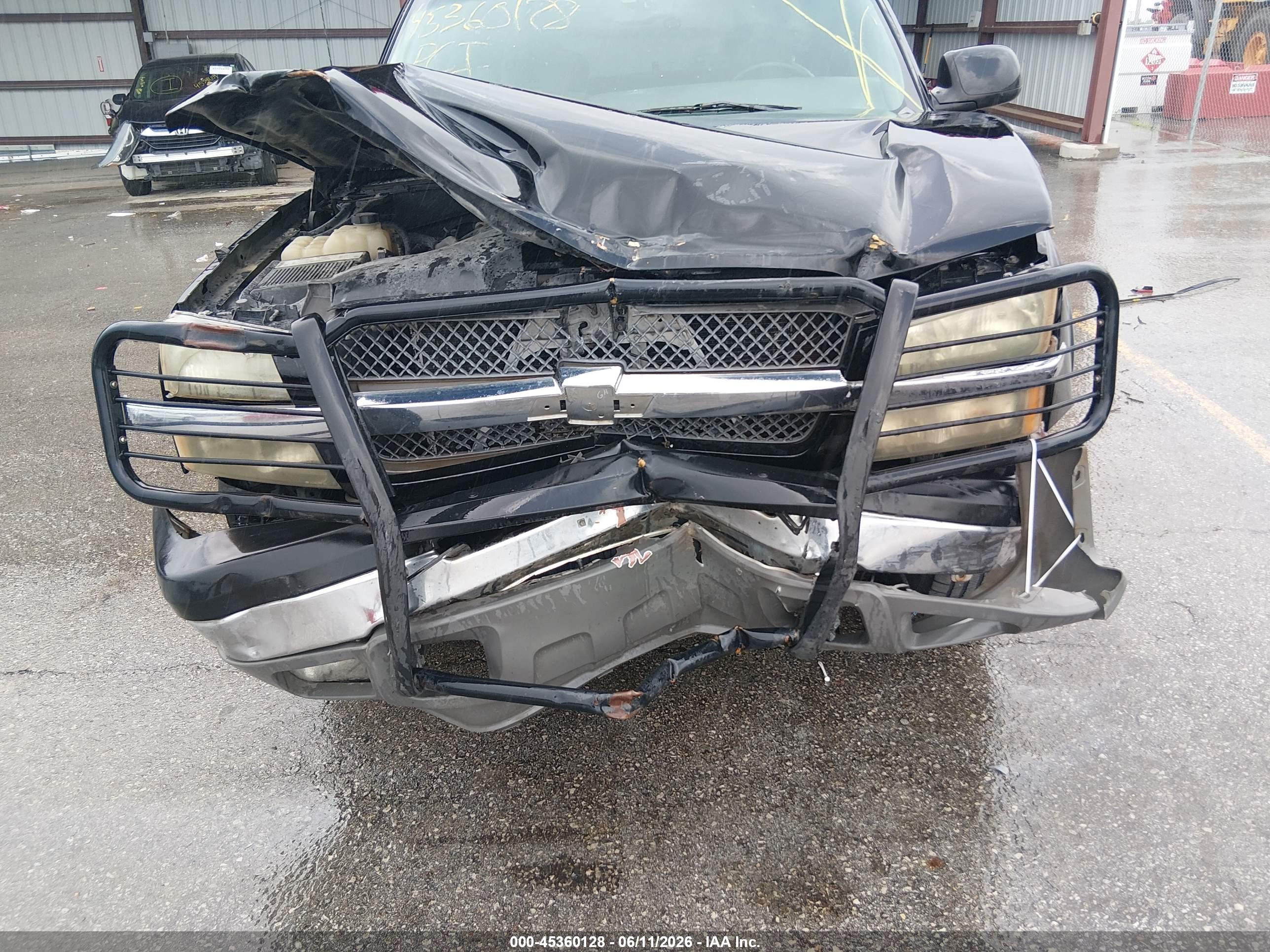 CHEVROLET SILVERADO image 6