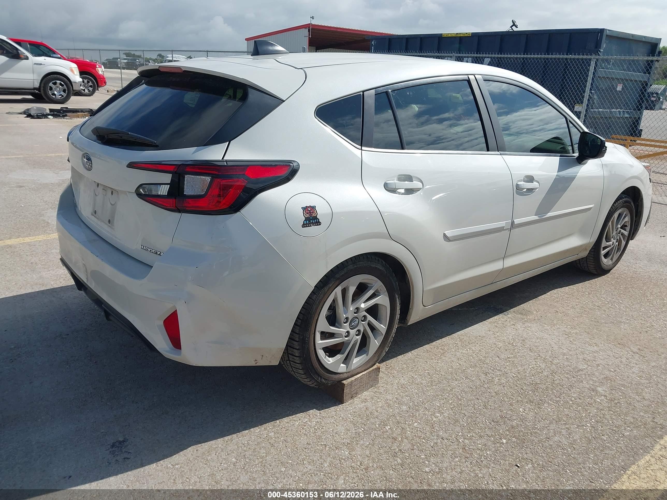SUBARU IMPREZA image 4