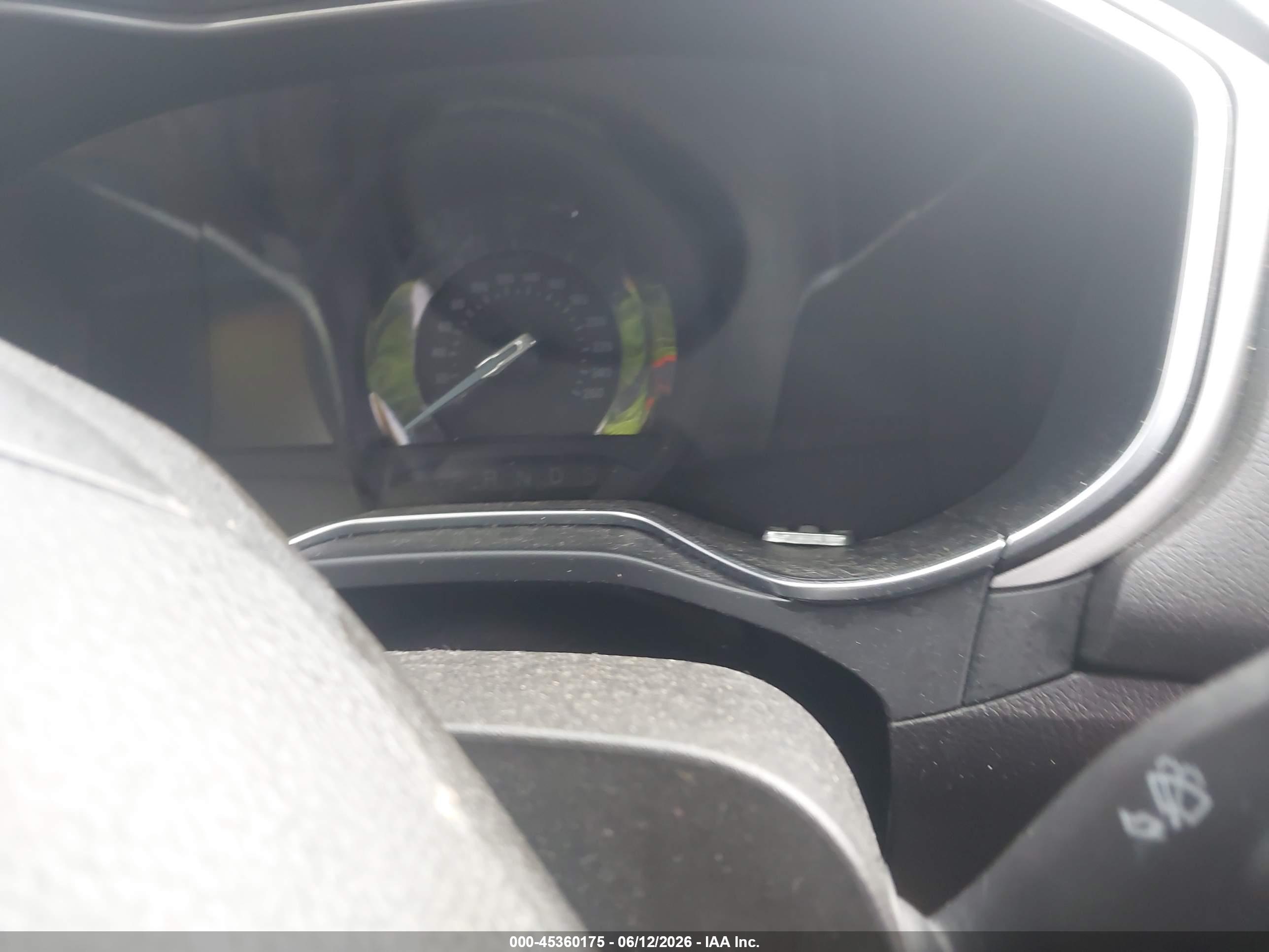 FORD FUSION image 7