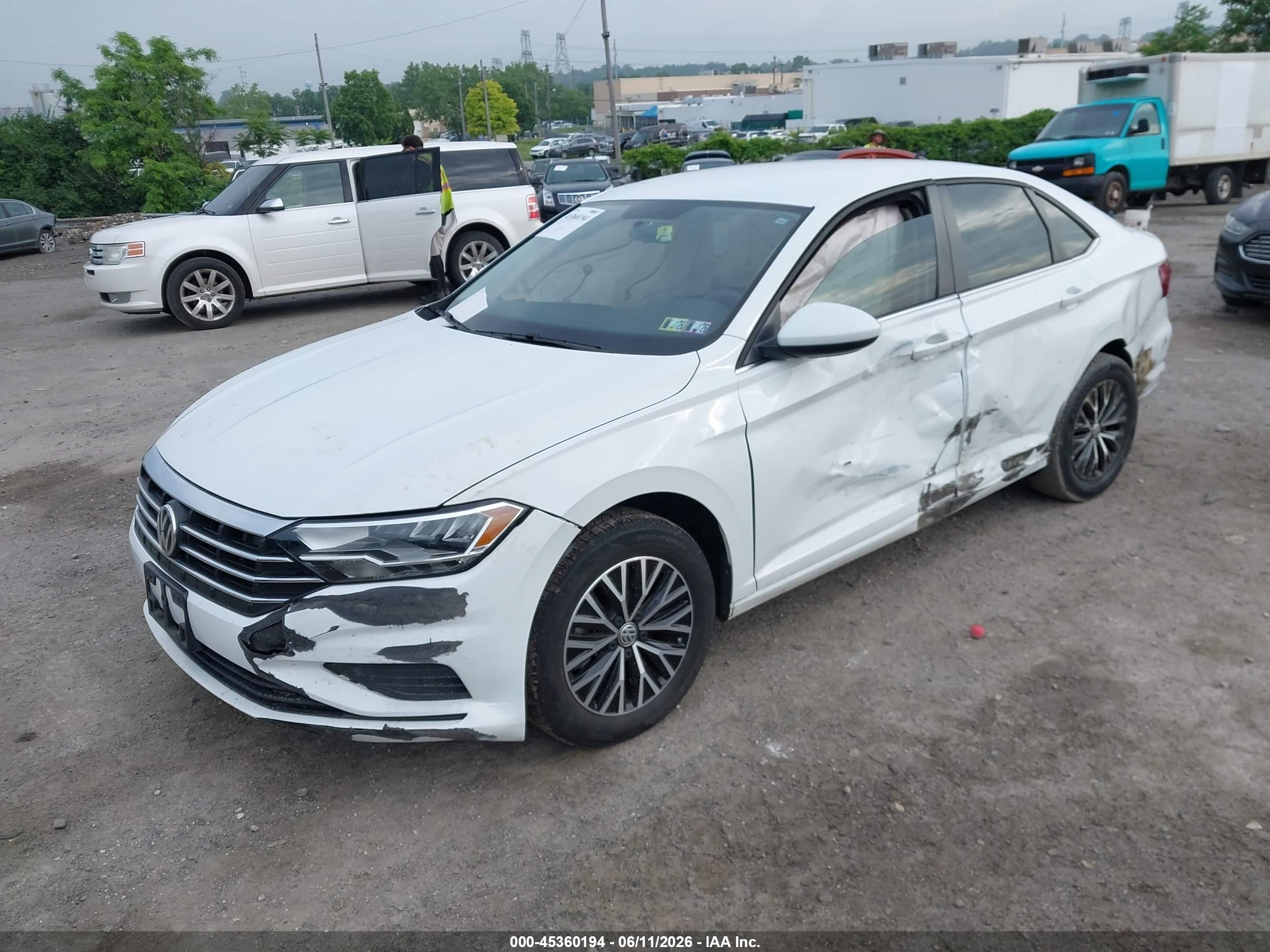 VOLKSWAGEN JETTA image 2