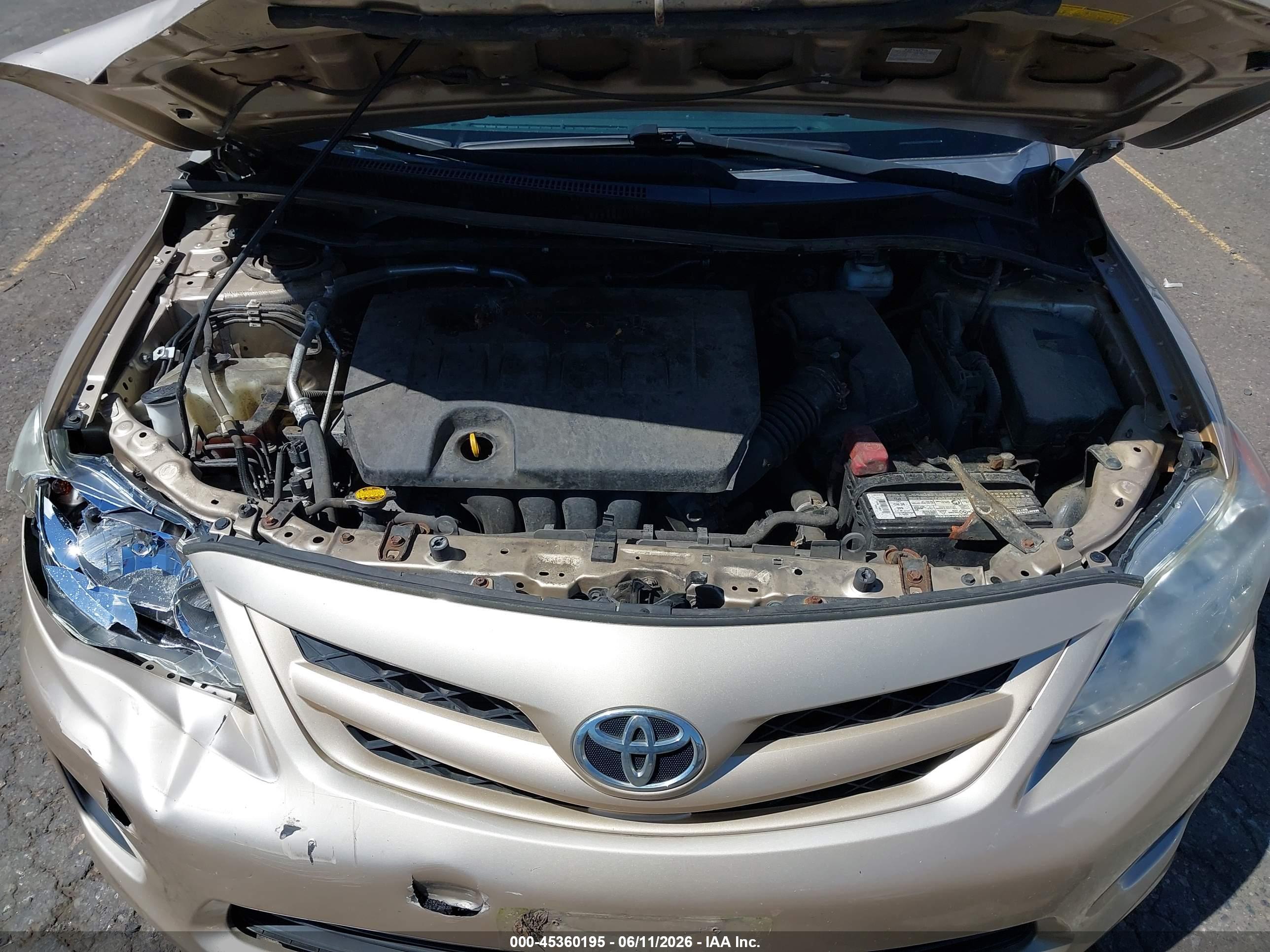TOYOTA COROLLA image 10