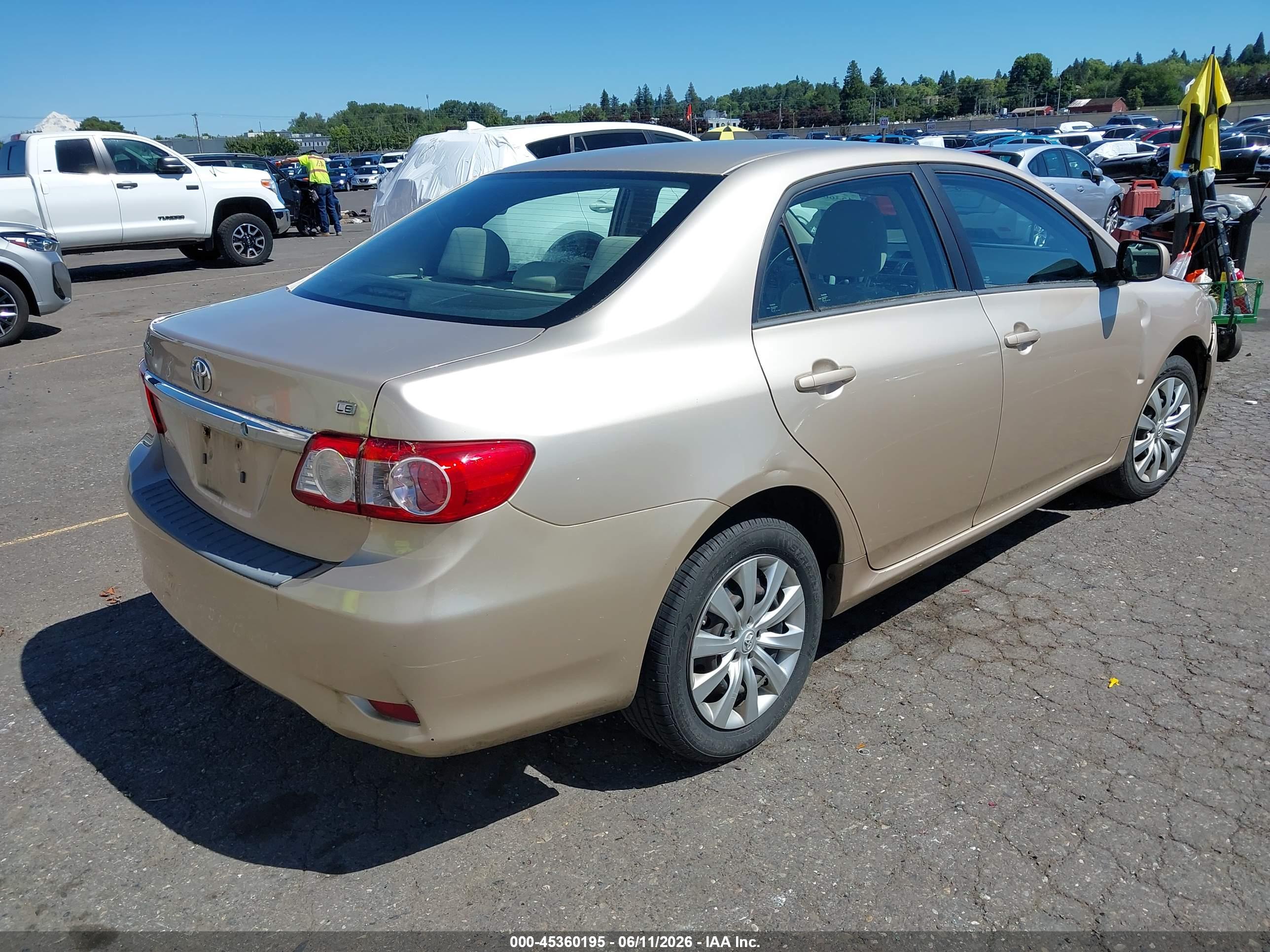 TOYOTA COROLLA image 4