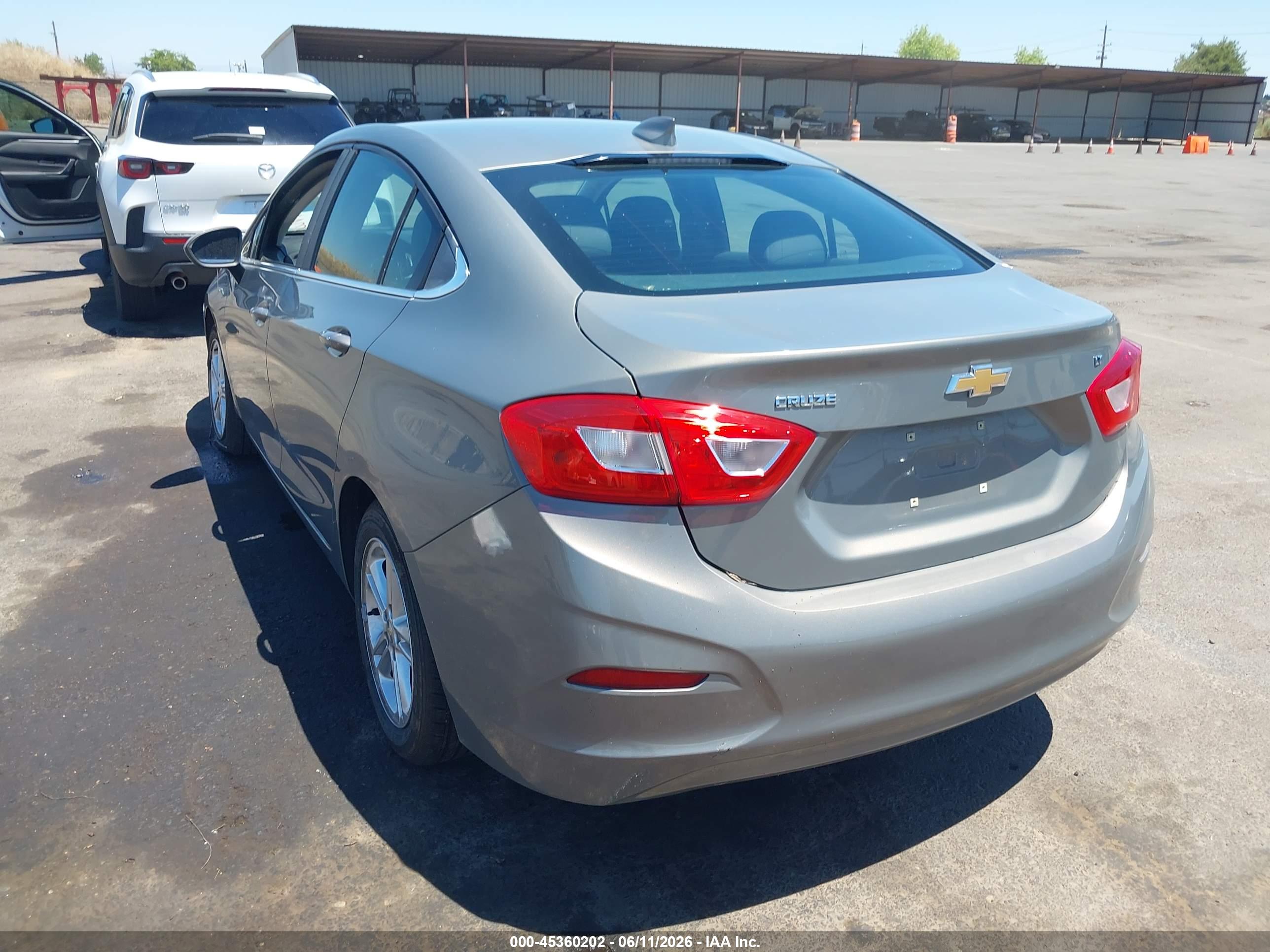 CHEVROLET CRUZE image 3
