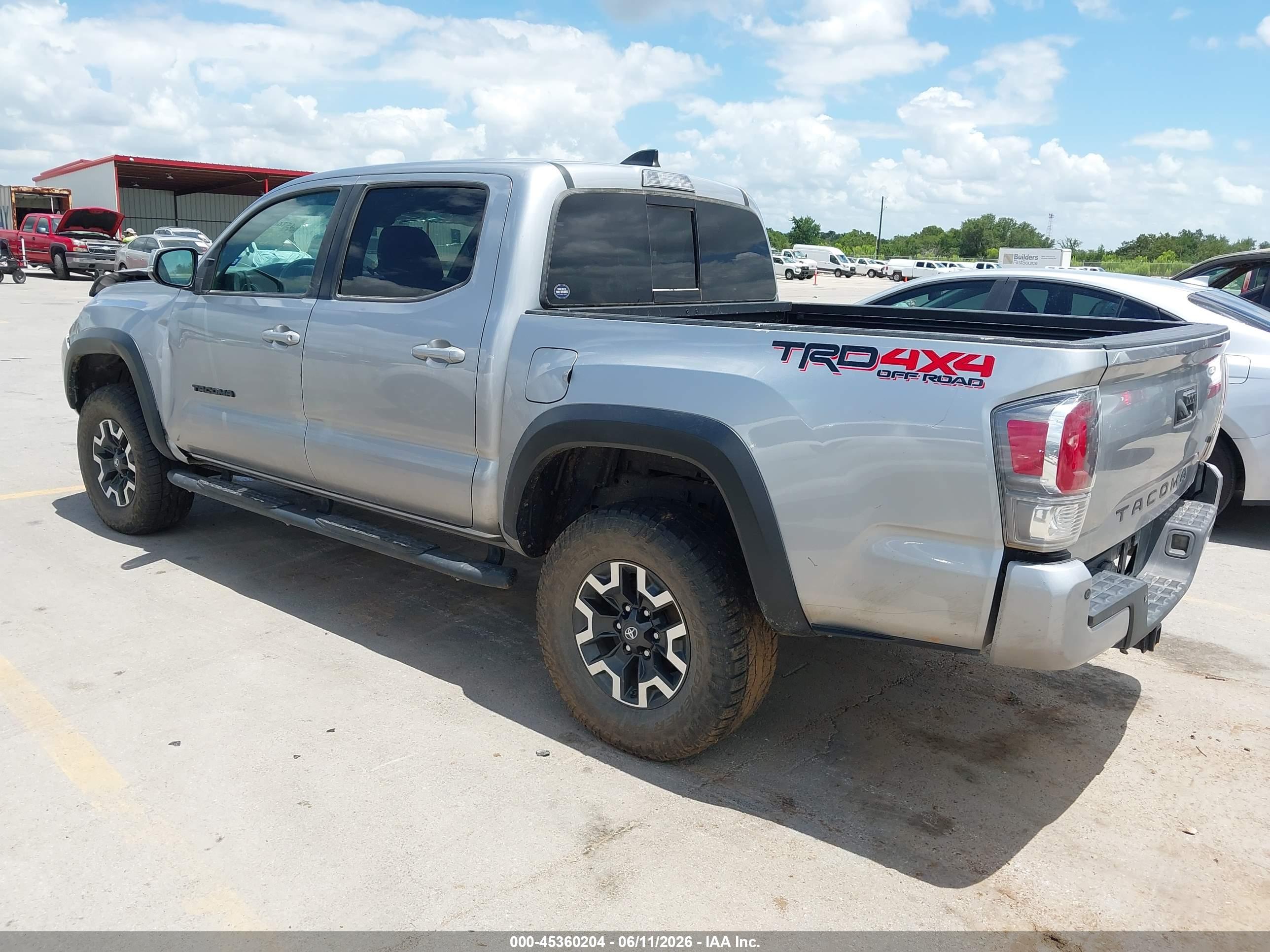 TOYOTA TACOMA image 3