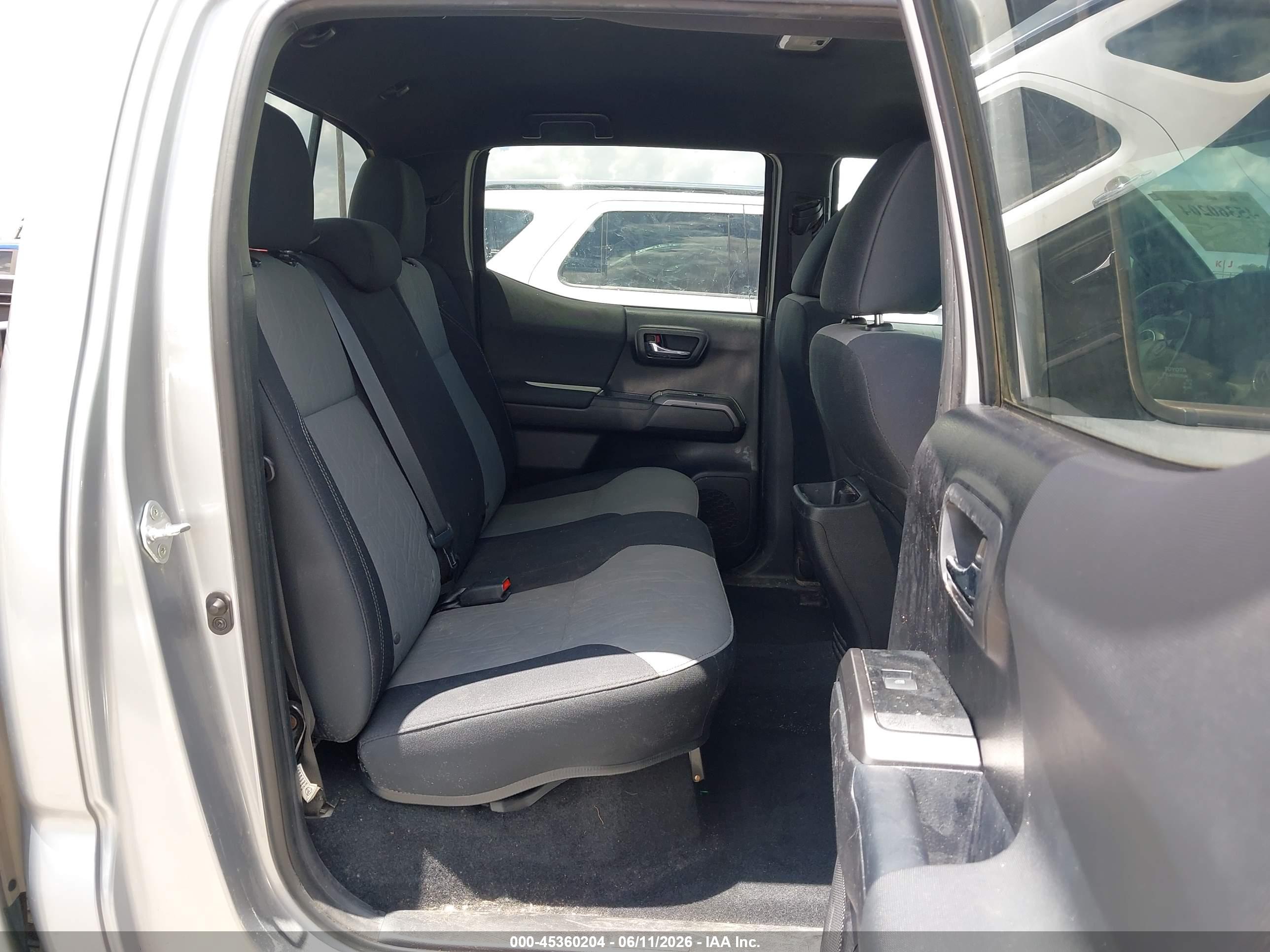 TOYOTA TACOMA image 8