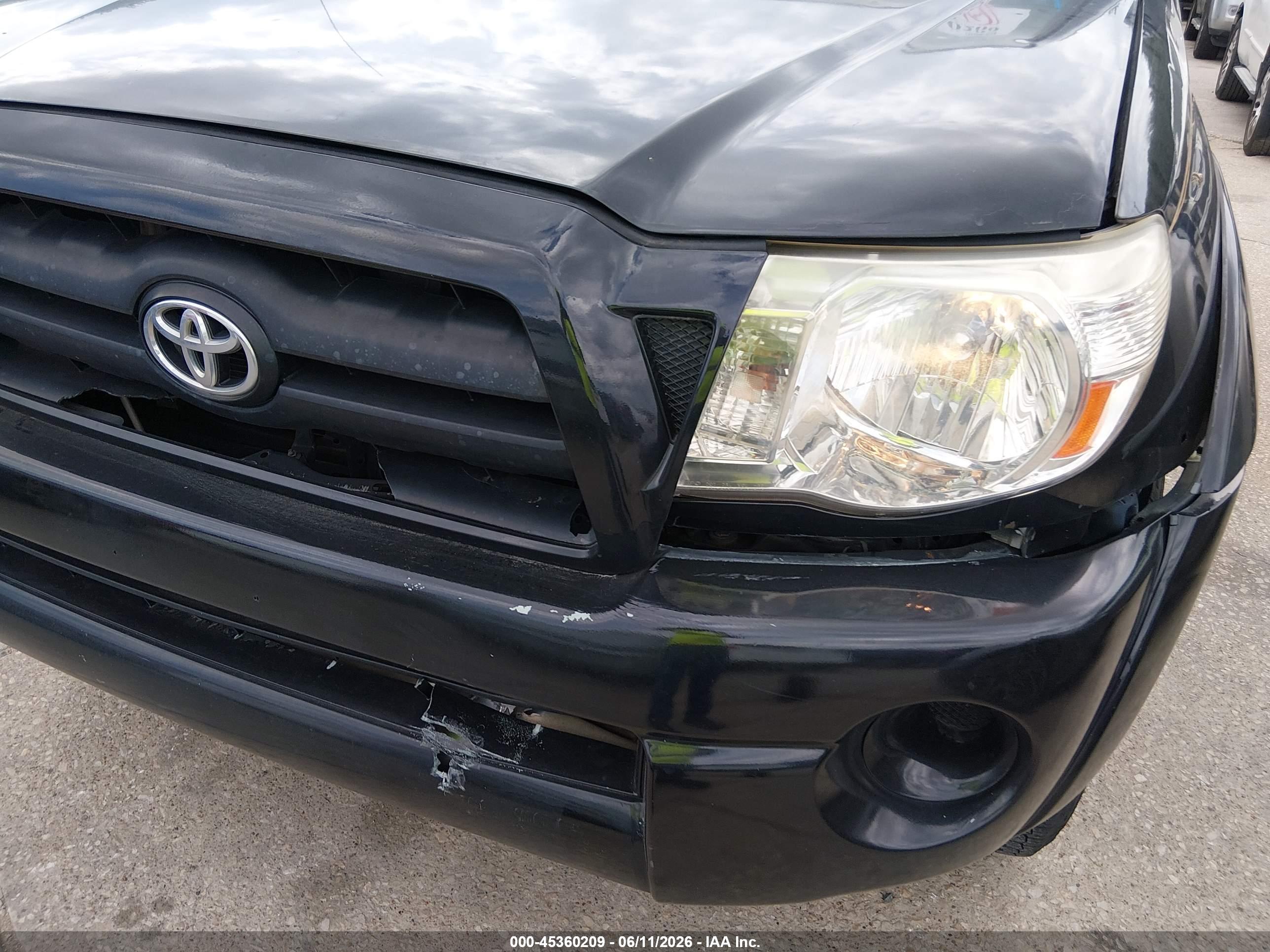 TOYOTA TACOMA image 6