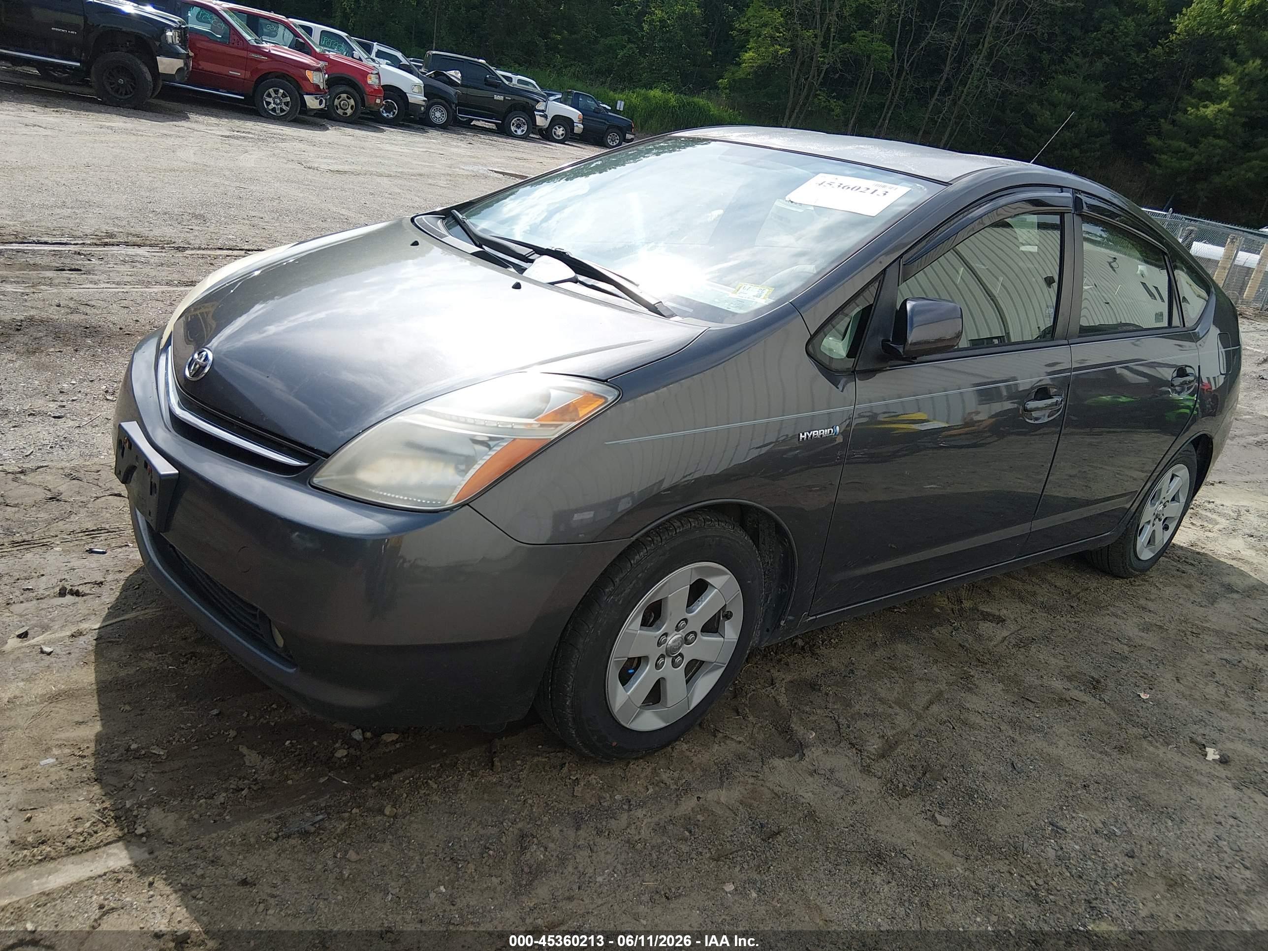 TOYOTA PRIUS image 2