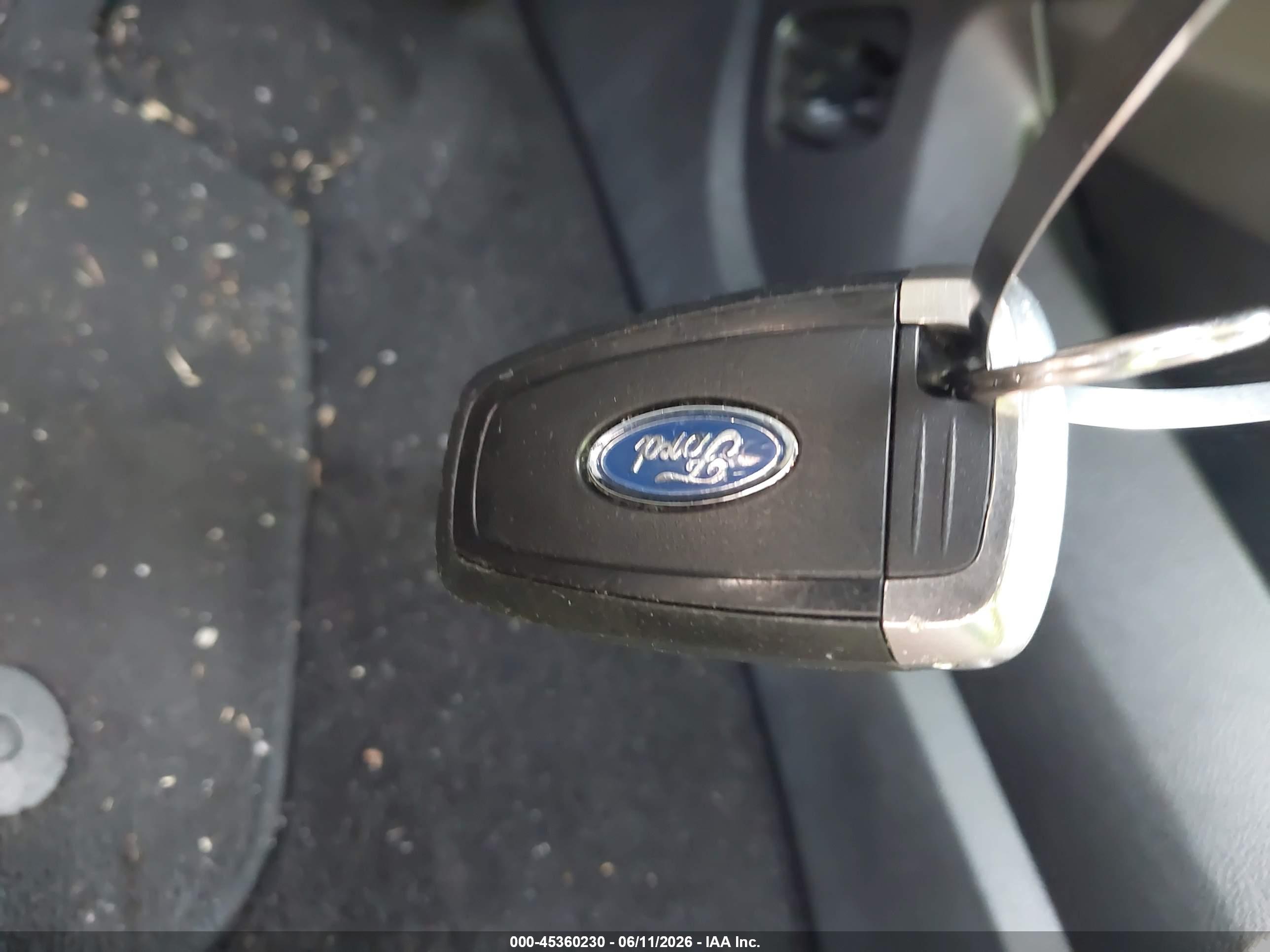 FORD FUSION image 11