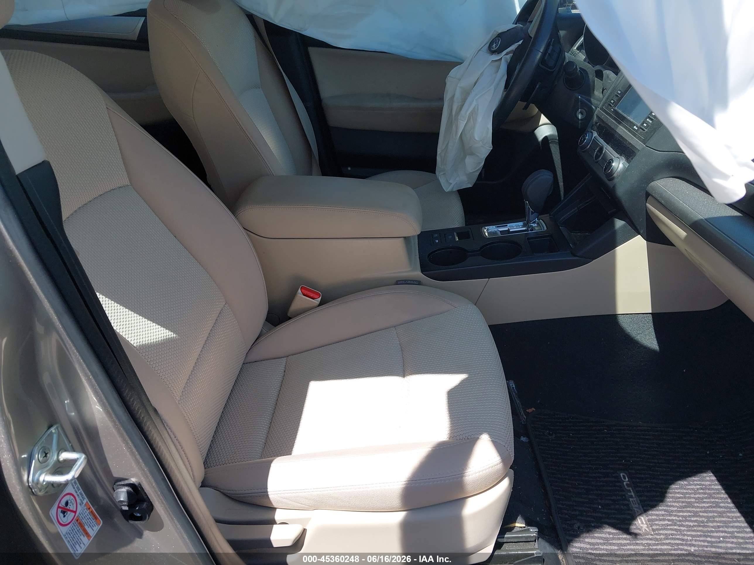 SUBARU OUTBACK image 5