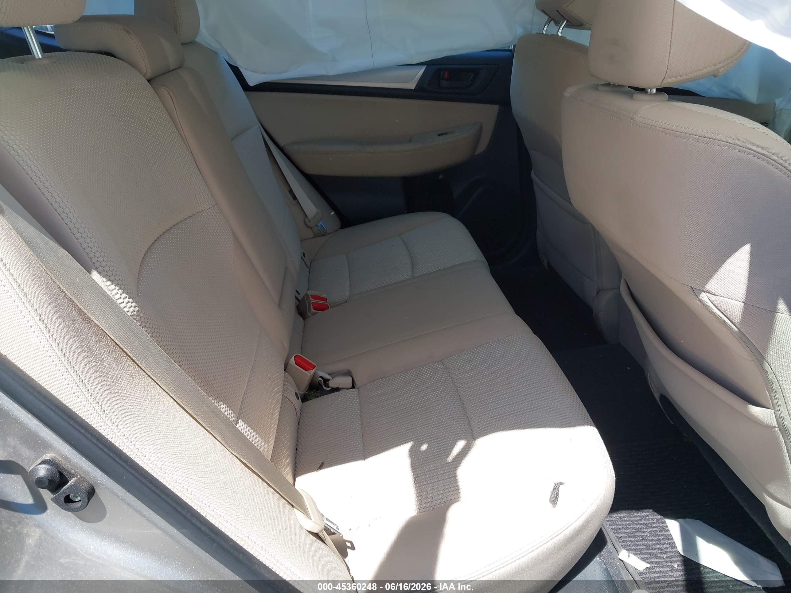SUBARU OUTBACK image 8