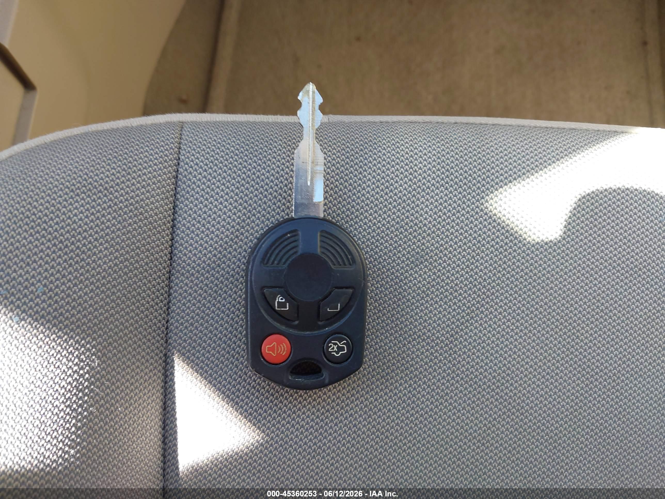 FORD ESCAPE image 11